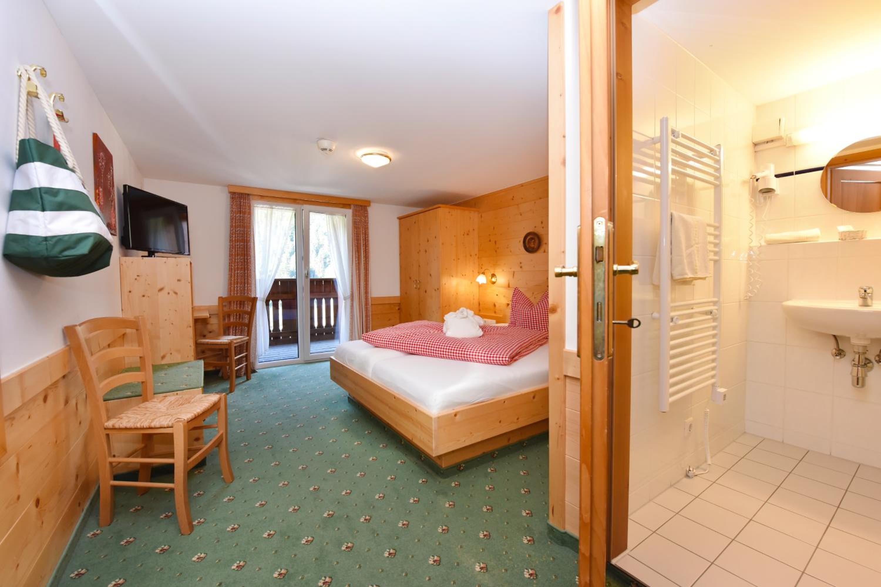 Standard Double Room photo 1