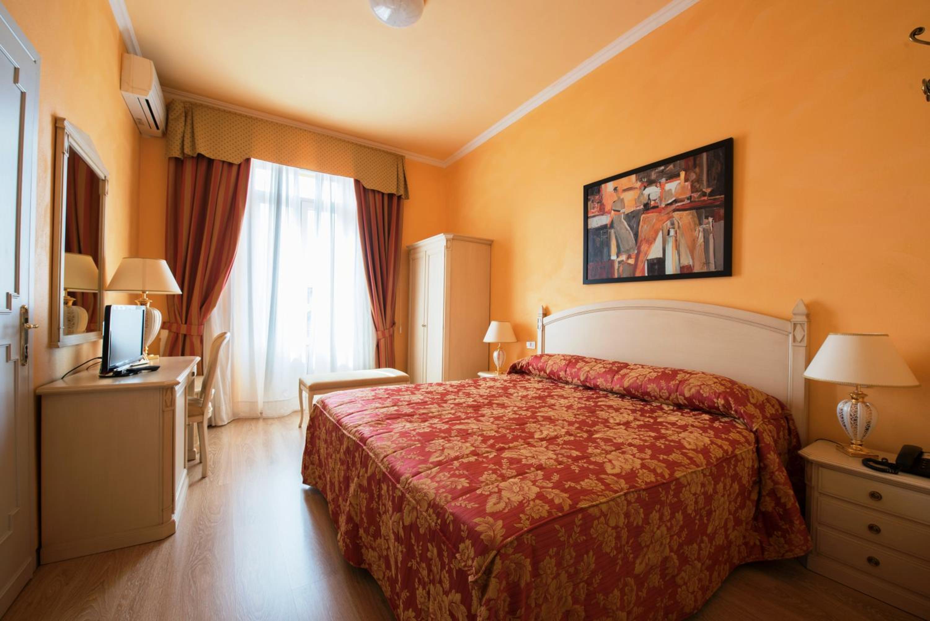 Superior Double or Twin Room - Photo 5