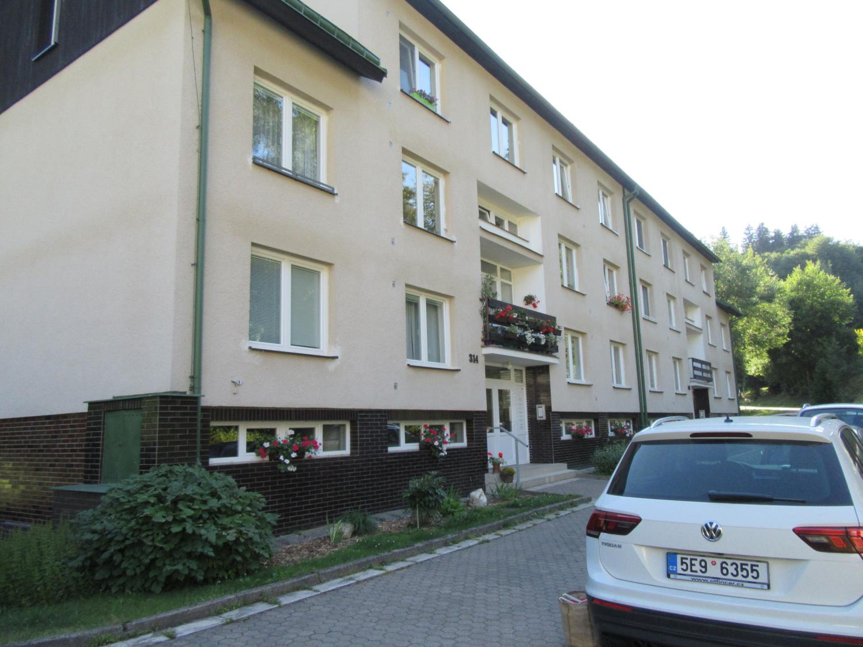 Apartment photo 3