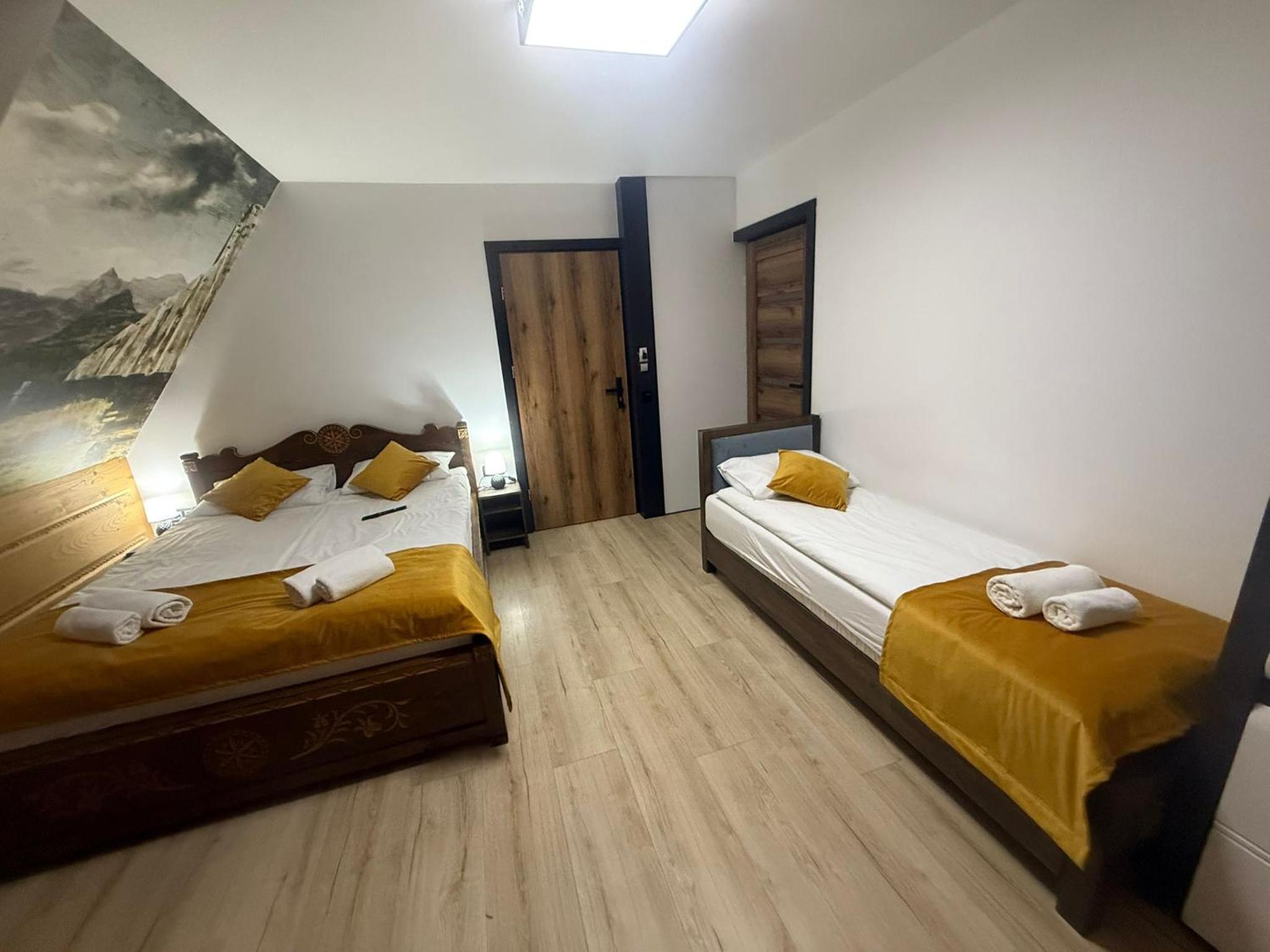 Triple Room with Mountain View