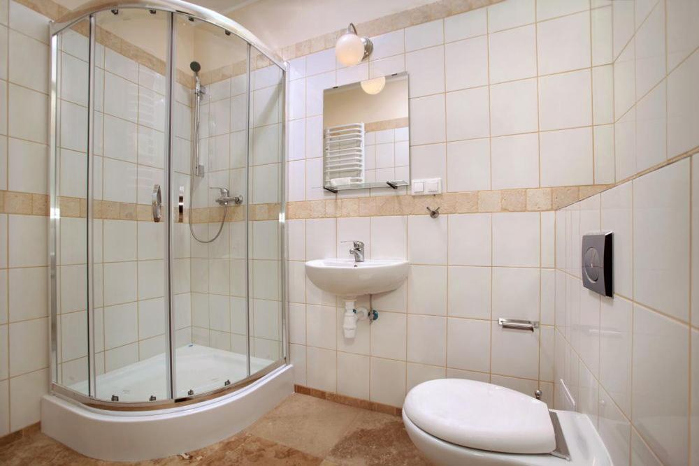 Budget Twin Room photo 3