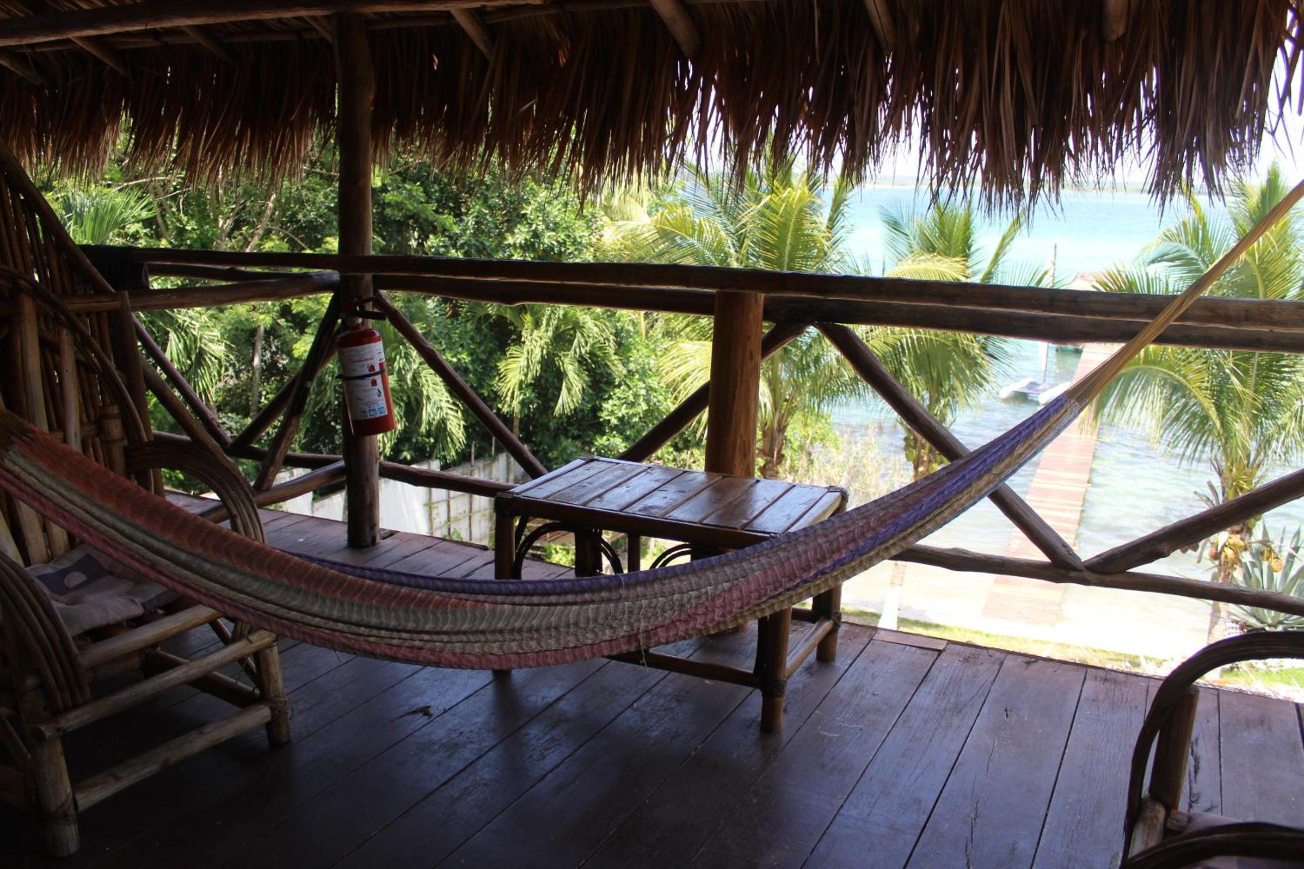 Triple Room with Lake View - Photo 4