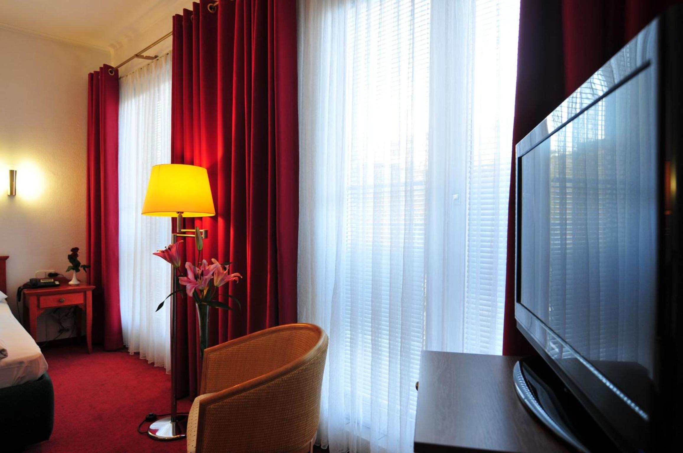 Single Room photo 2