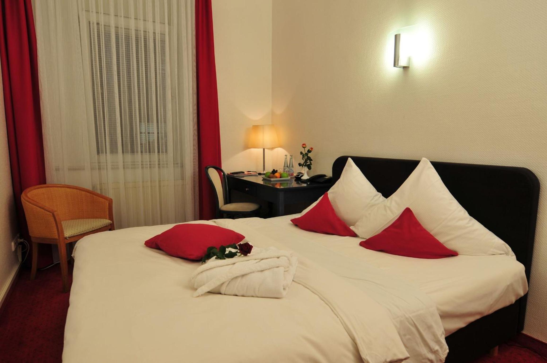 Triple Room - Photo 2