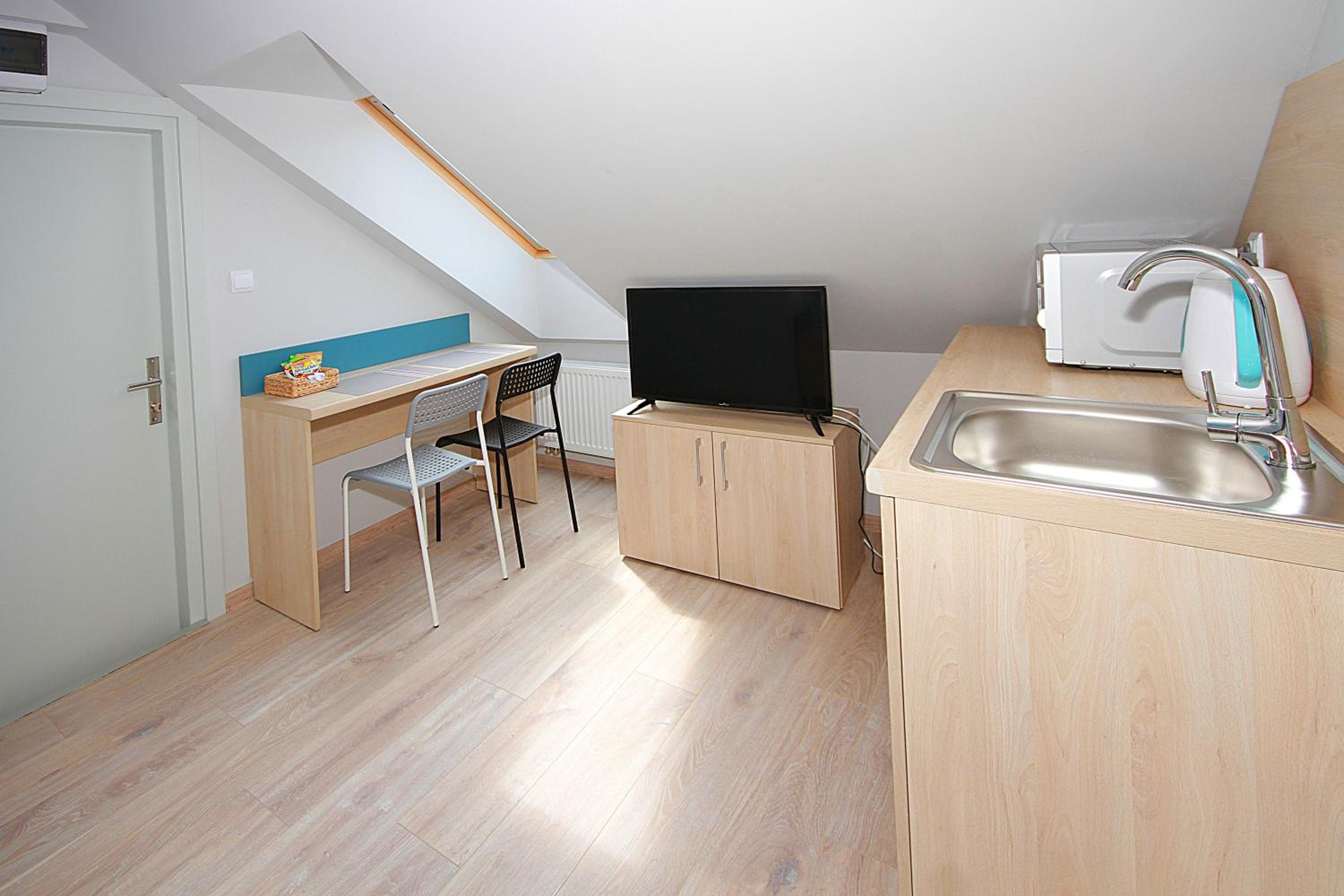Comfort Triple Room