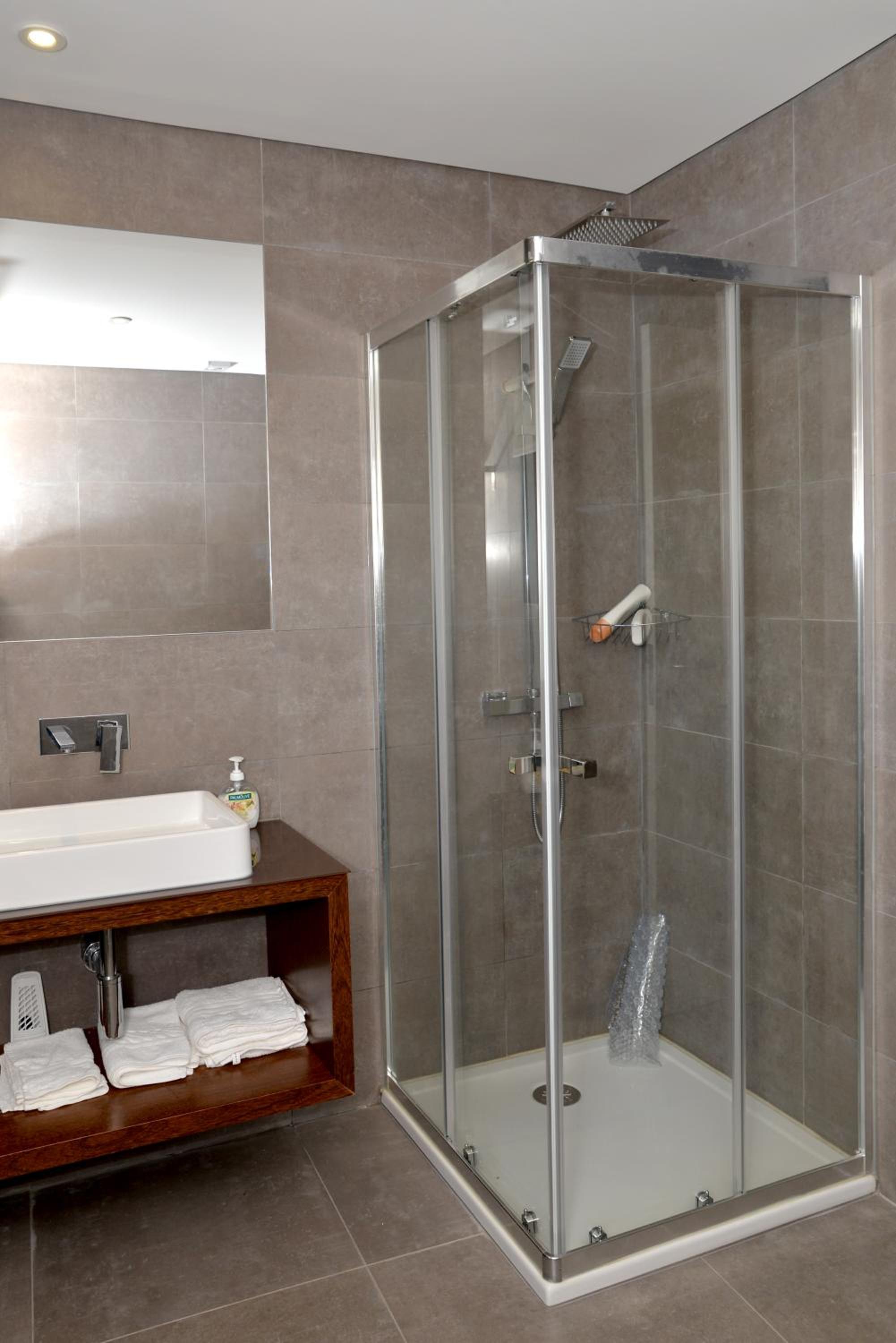 Double Room - Photo 11