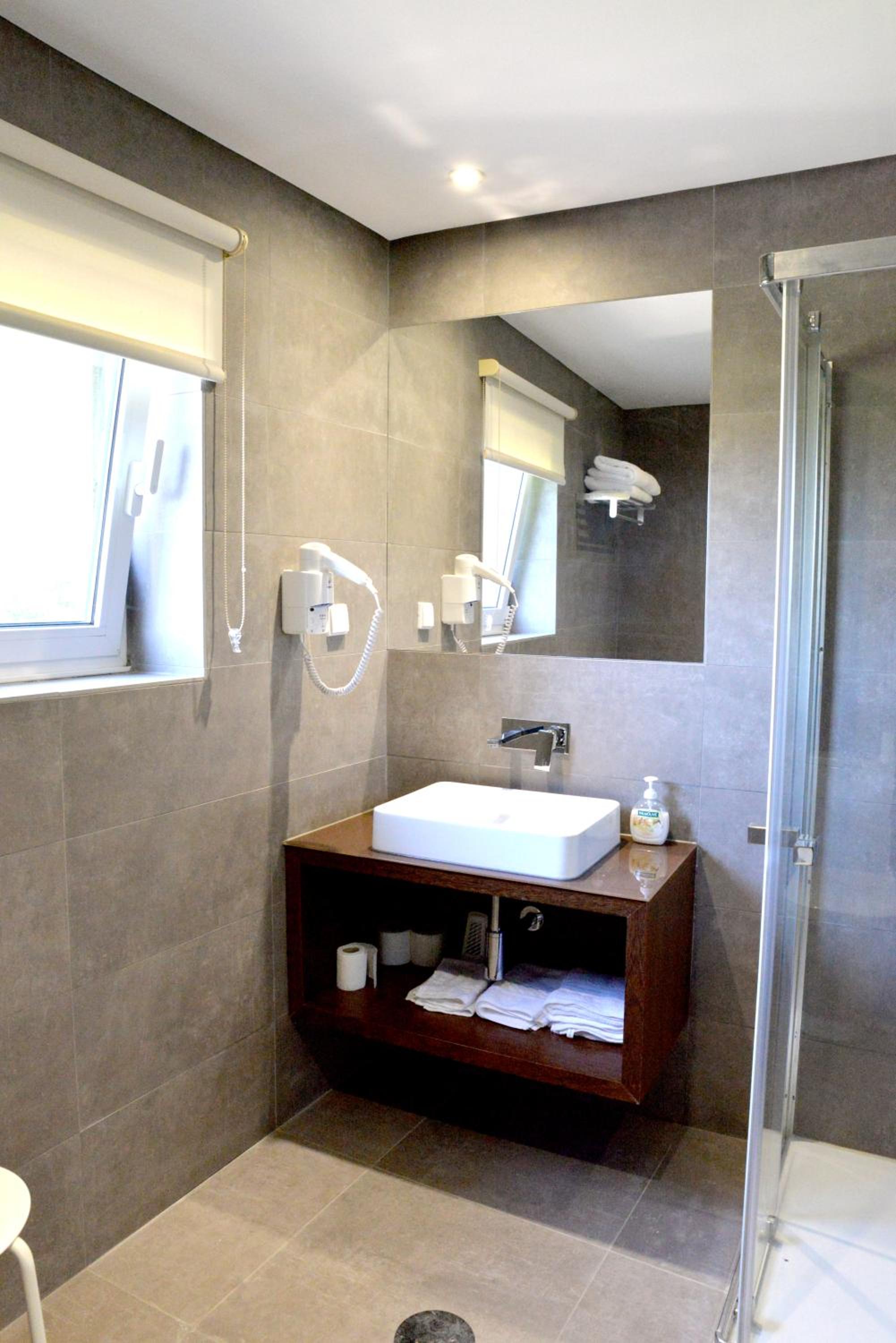 Double Room - Photo 13