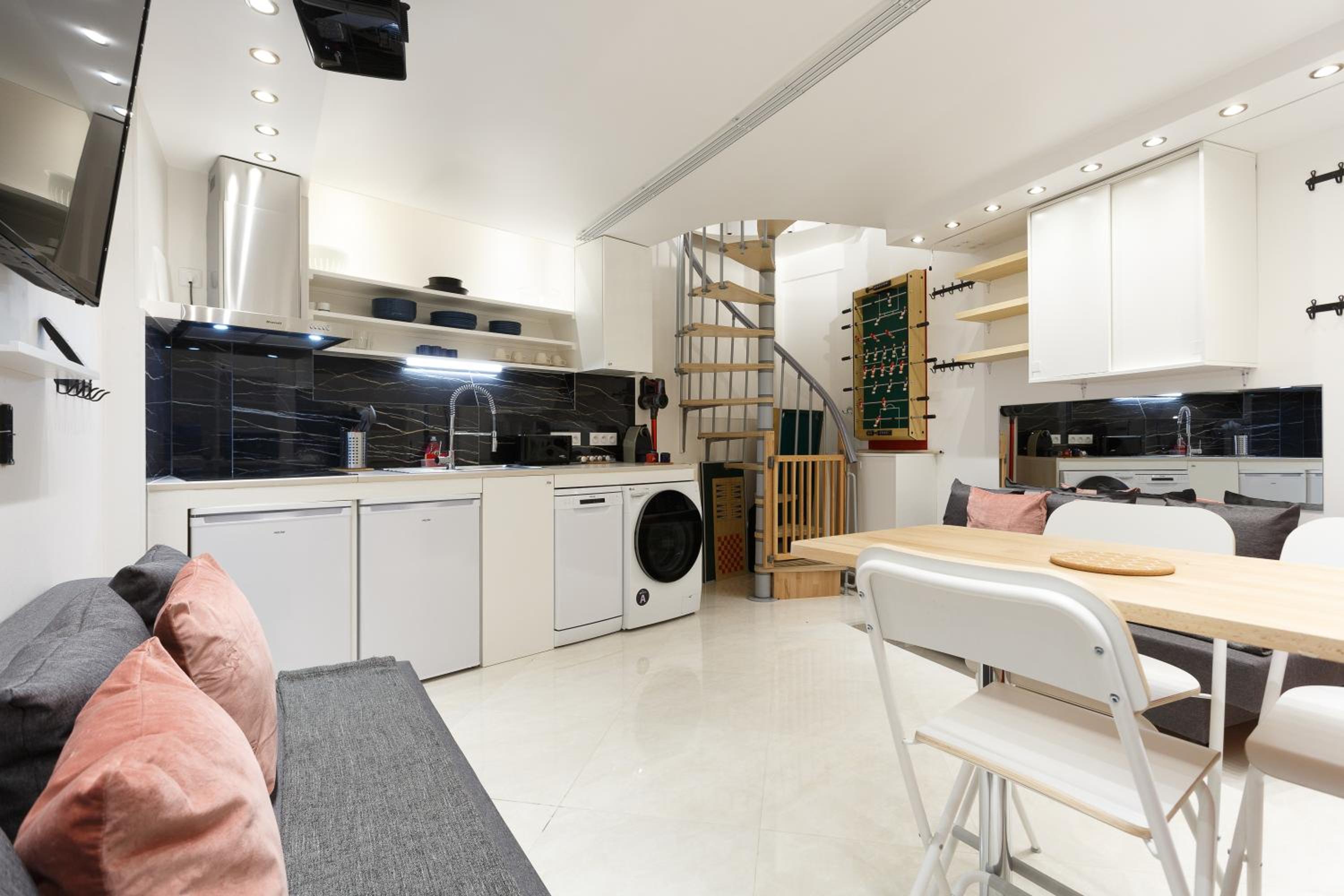 Deluxe Apartment photo 1