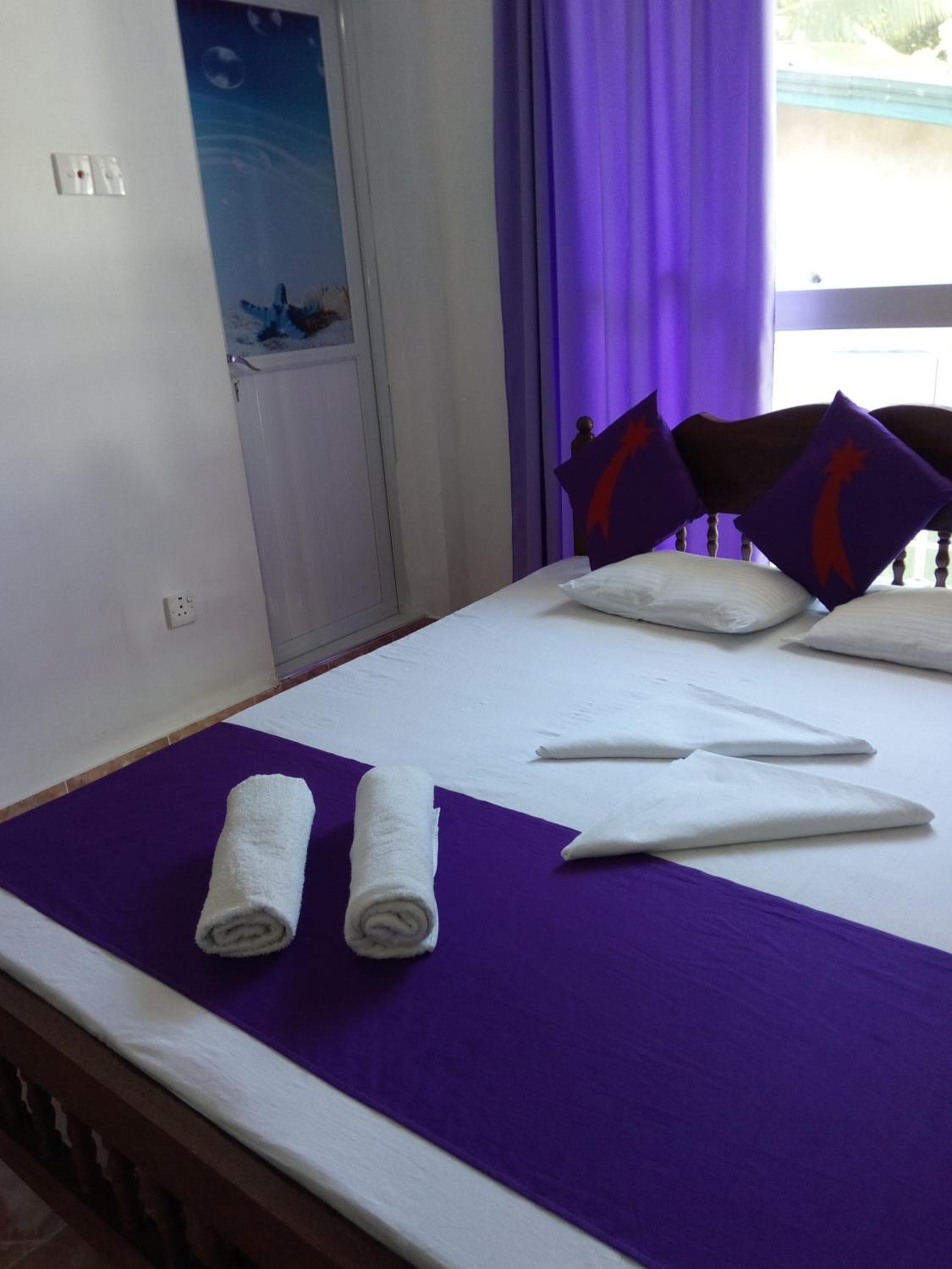 Deluxe Double Room with Air Conditioning