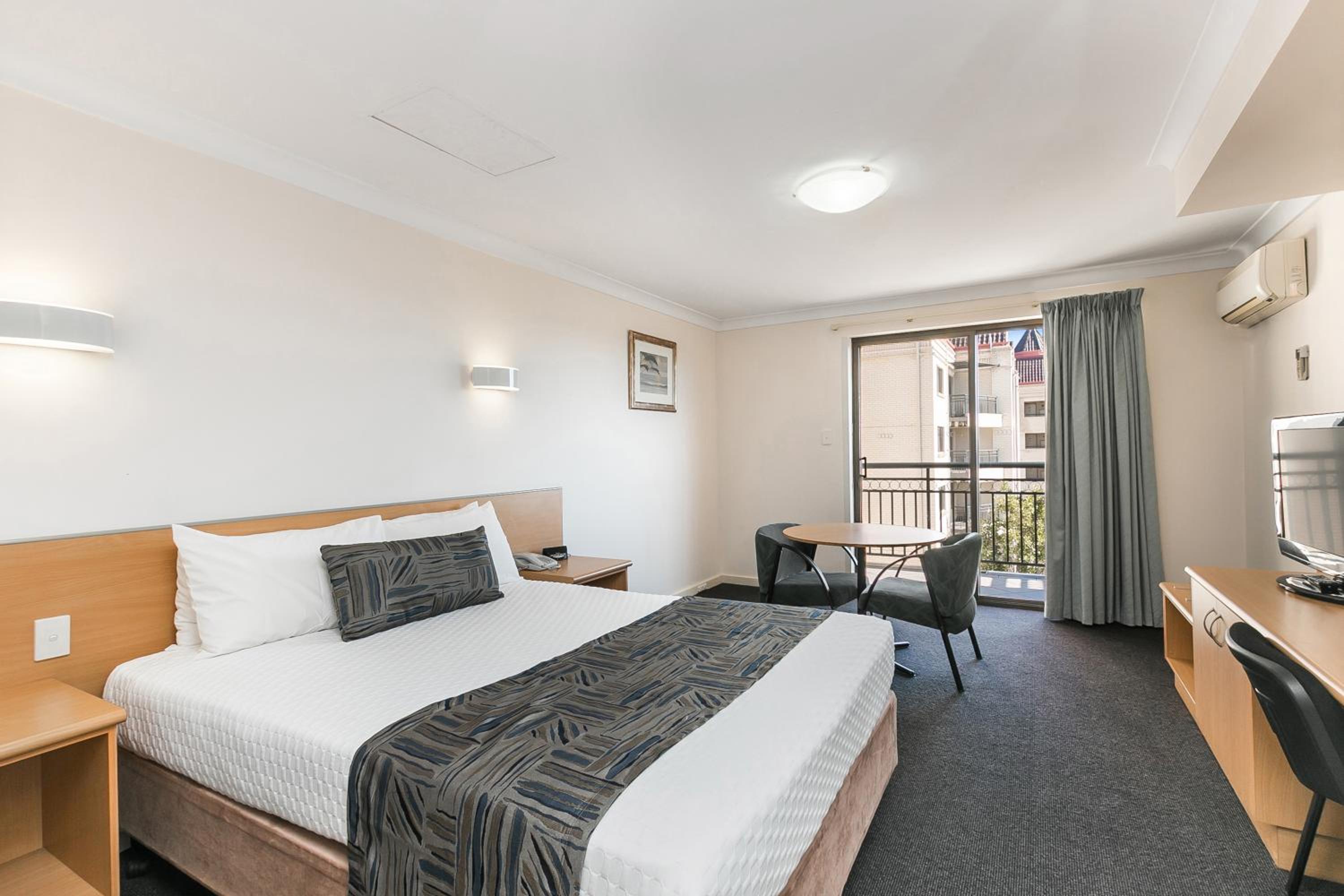 Queen Suite