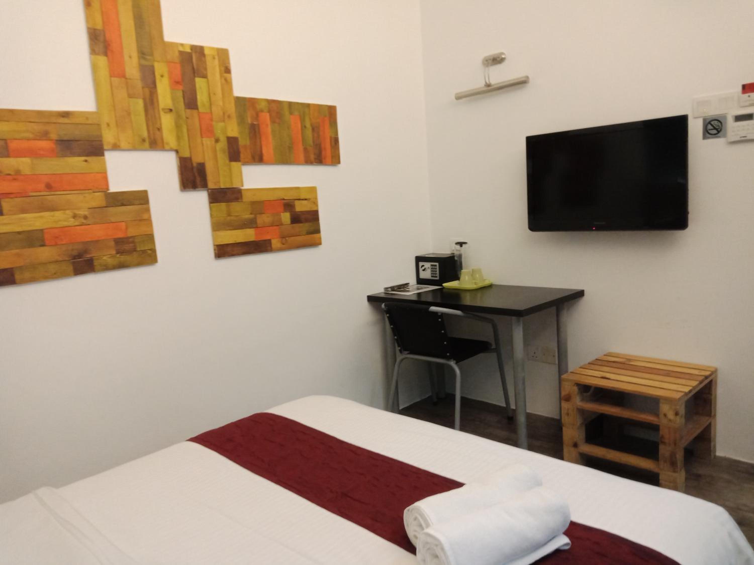 Deluxe Queen Room photo 2