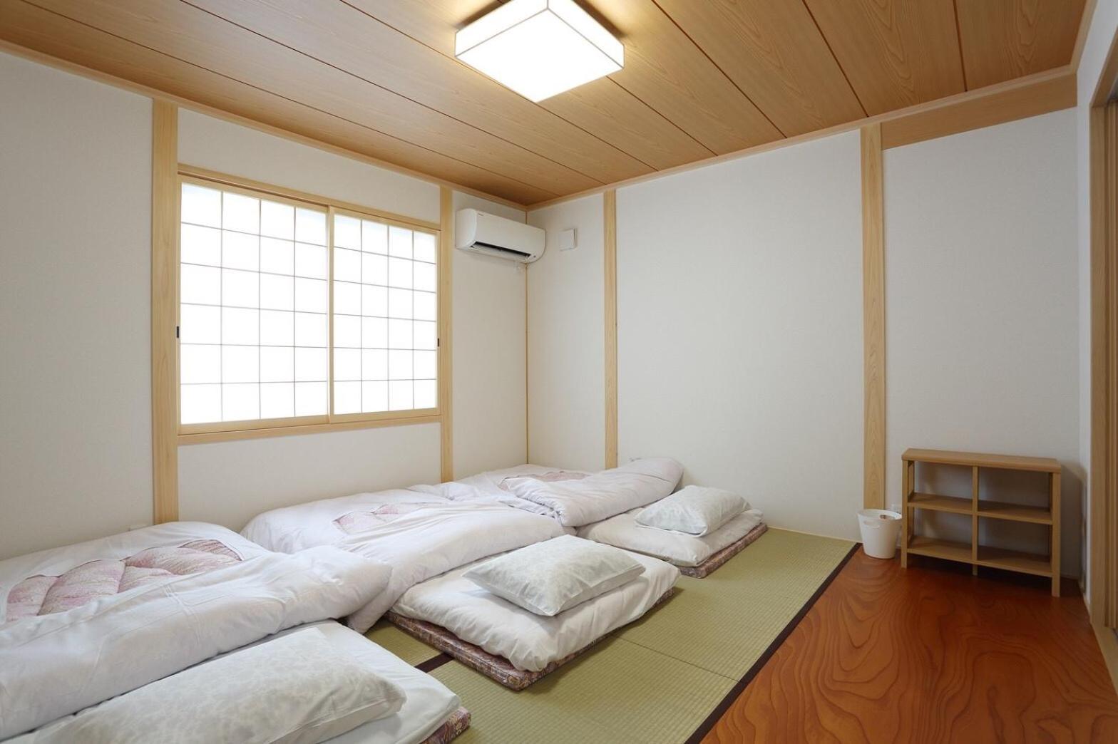 Three-Bedroom Villa - Photo 2