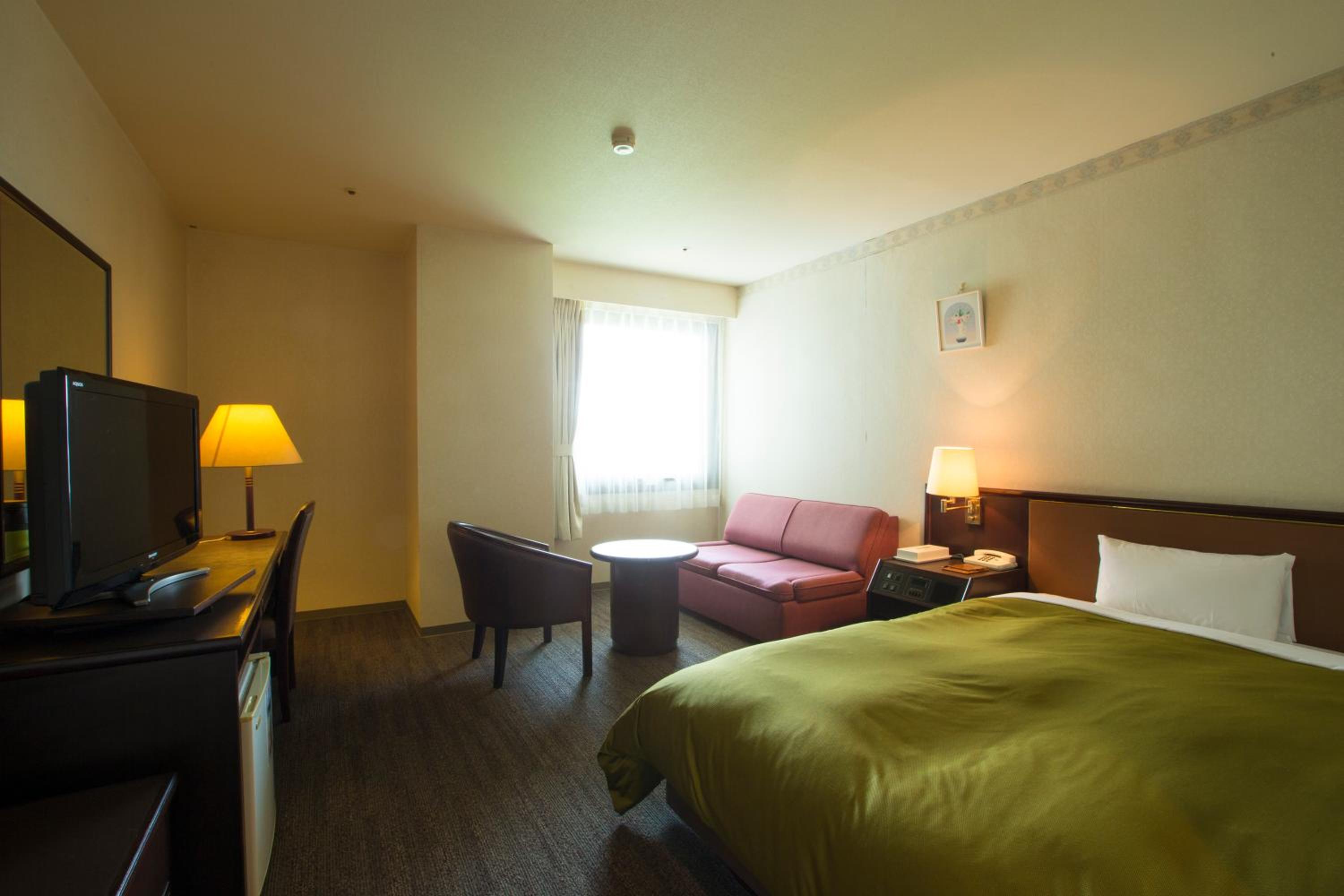 Double Room - Non-Smoking photo 3