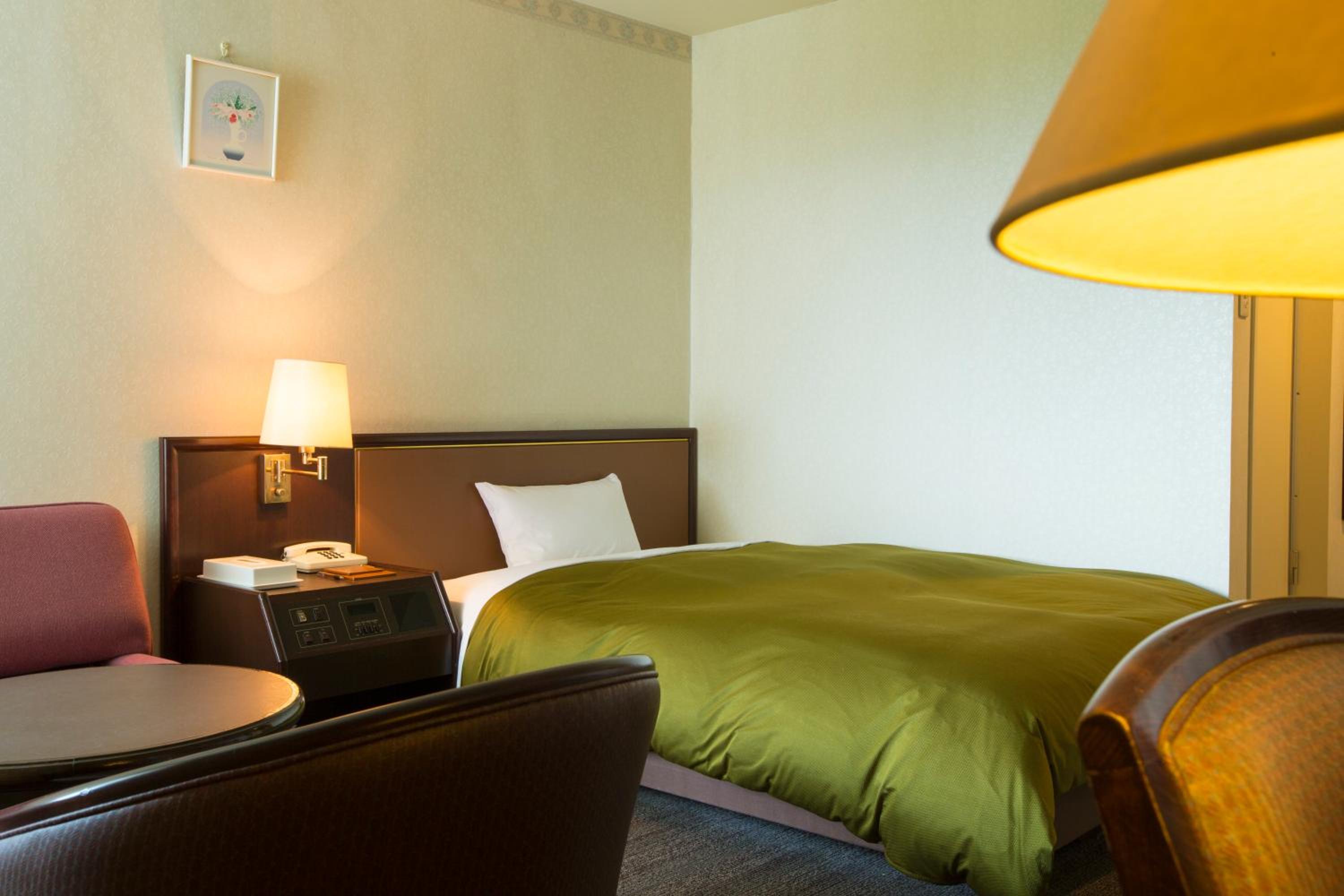 Double Room - Non-Smoking photo 2