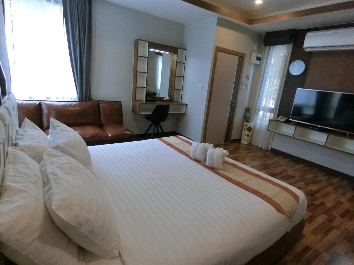 Deluxe Double Room with Bath photo 2