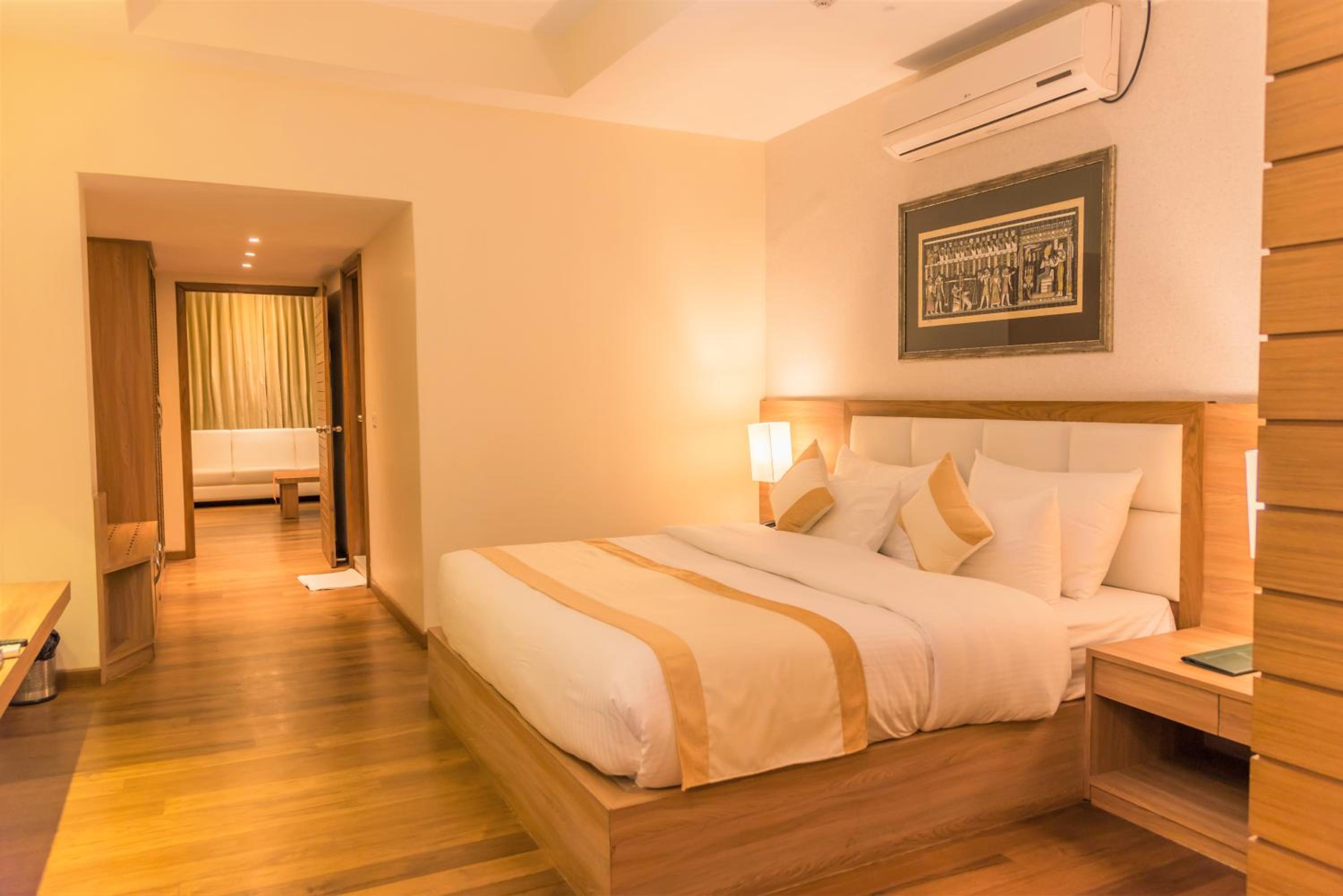 King Suite photo 2