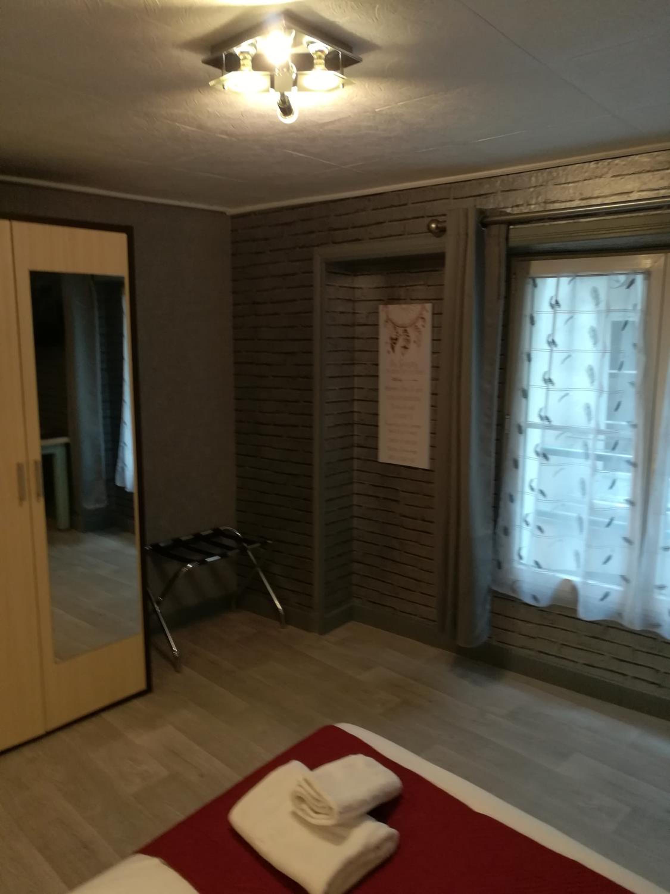 Deluxe Double Room With Bath photo 1