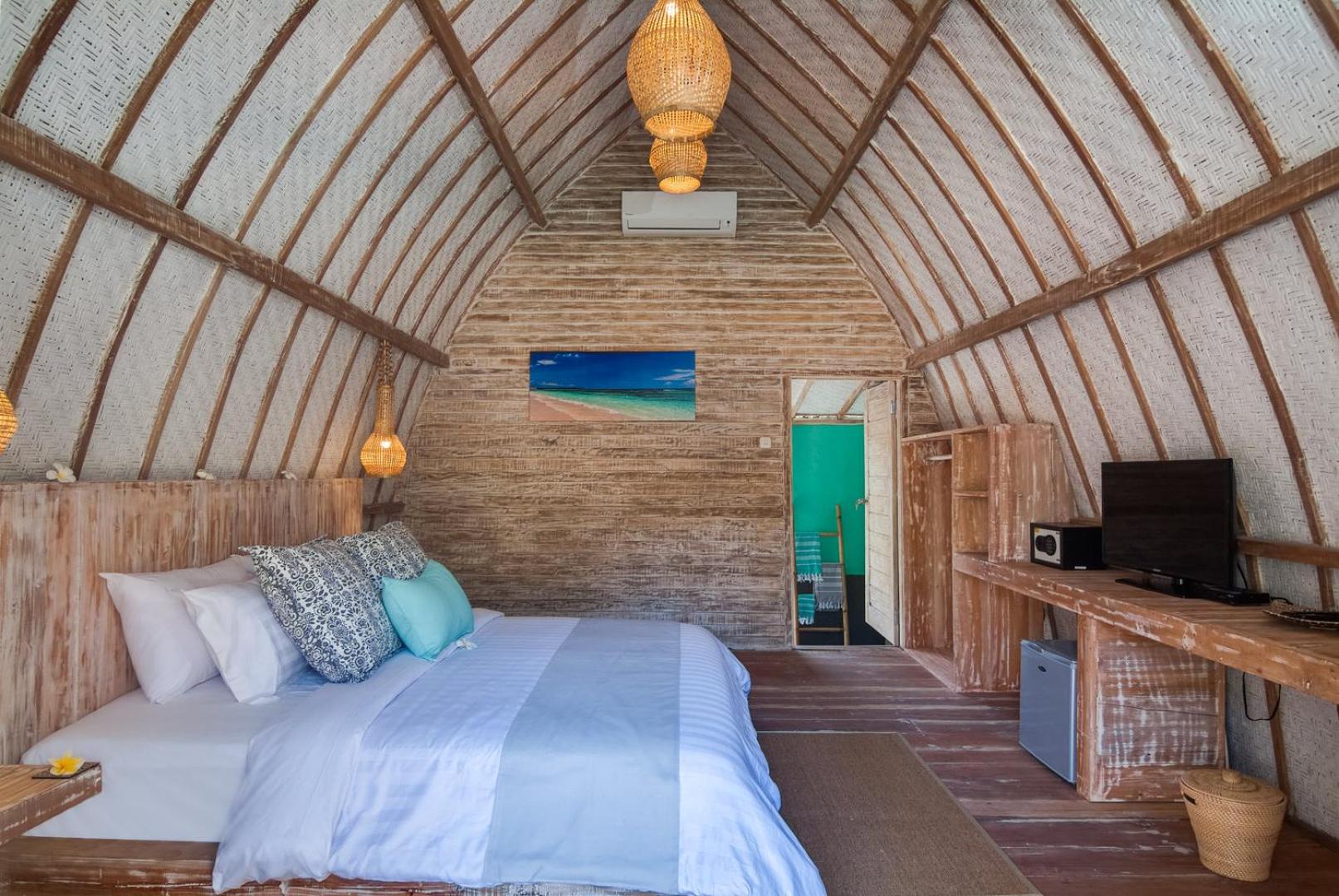 Deluxe Bungalow - Photo 16