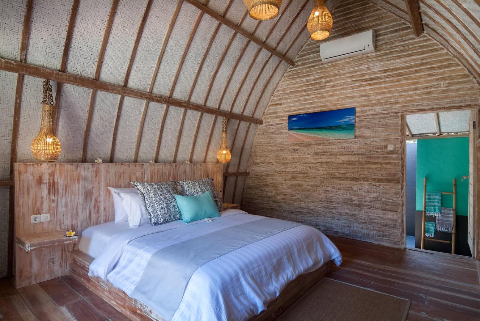 Deluxe Bungalow - Photo 12
