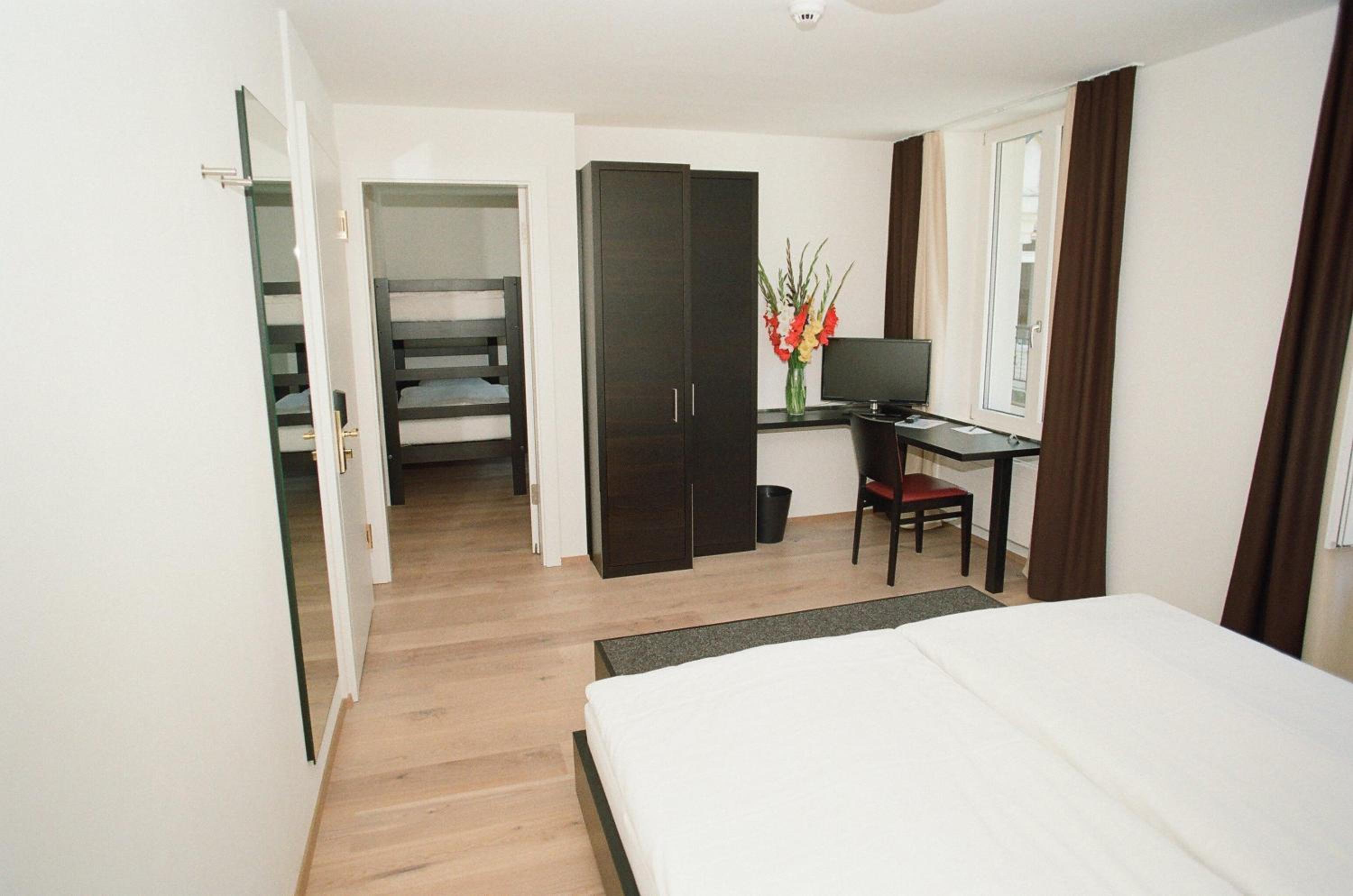Quadruple Room photo 2