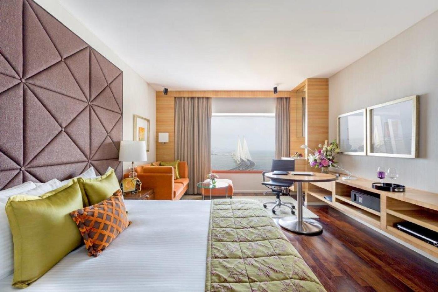 Grand Luxury Room King Bed