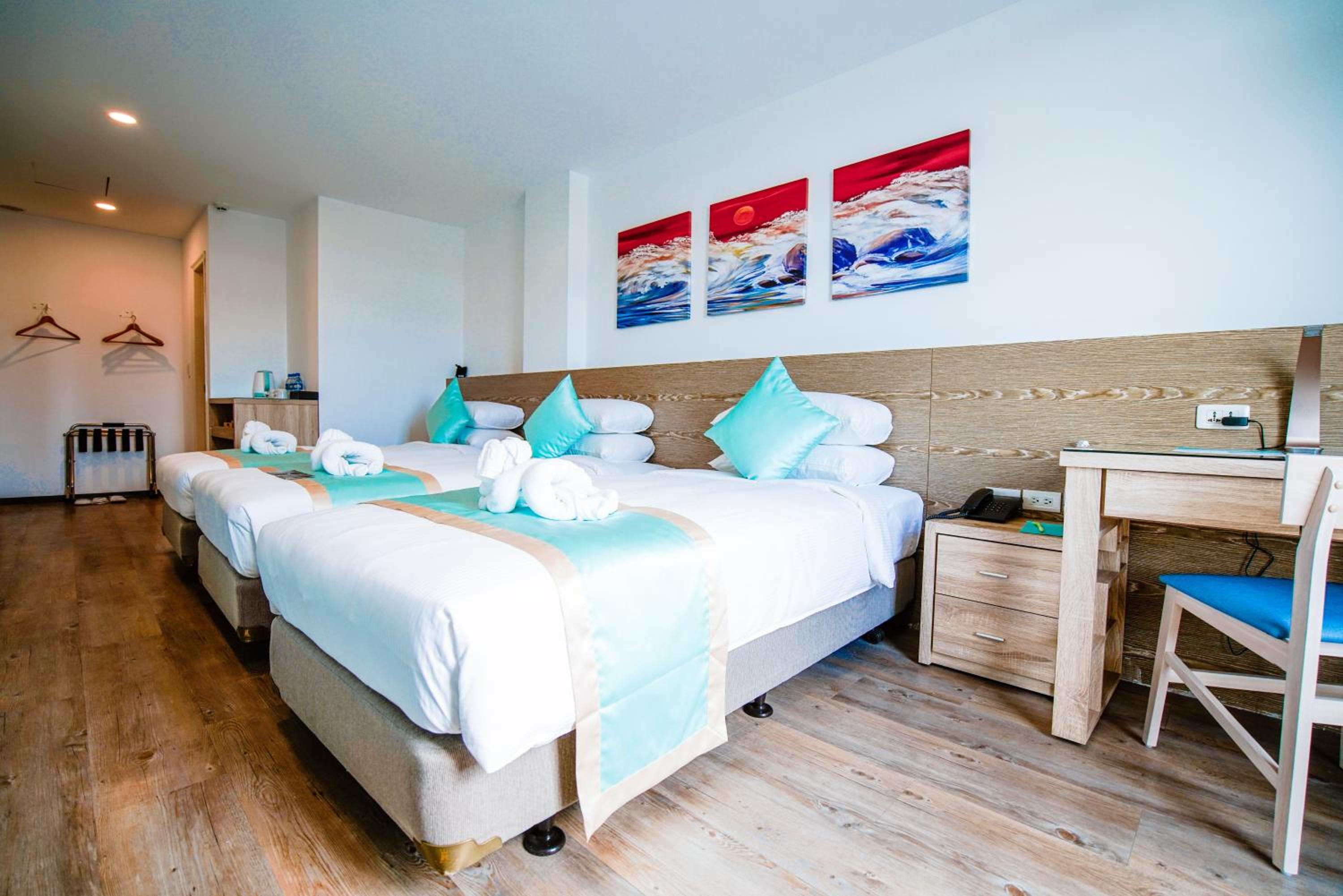 Standard Triple Room photo 3