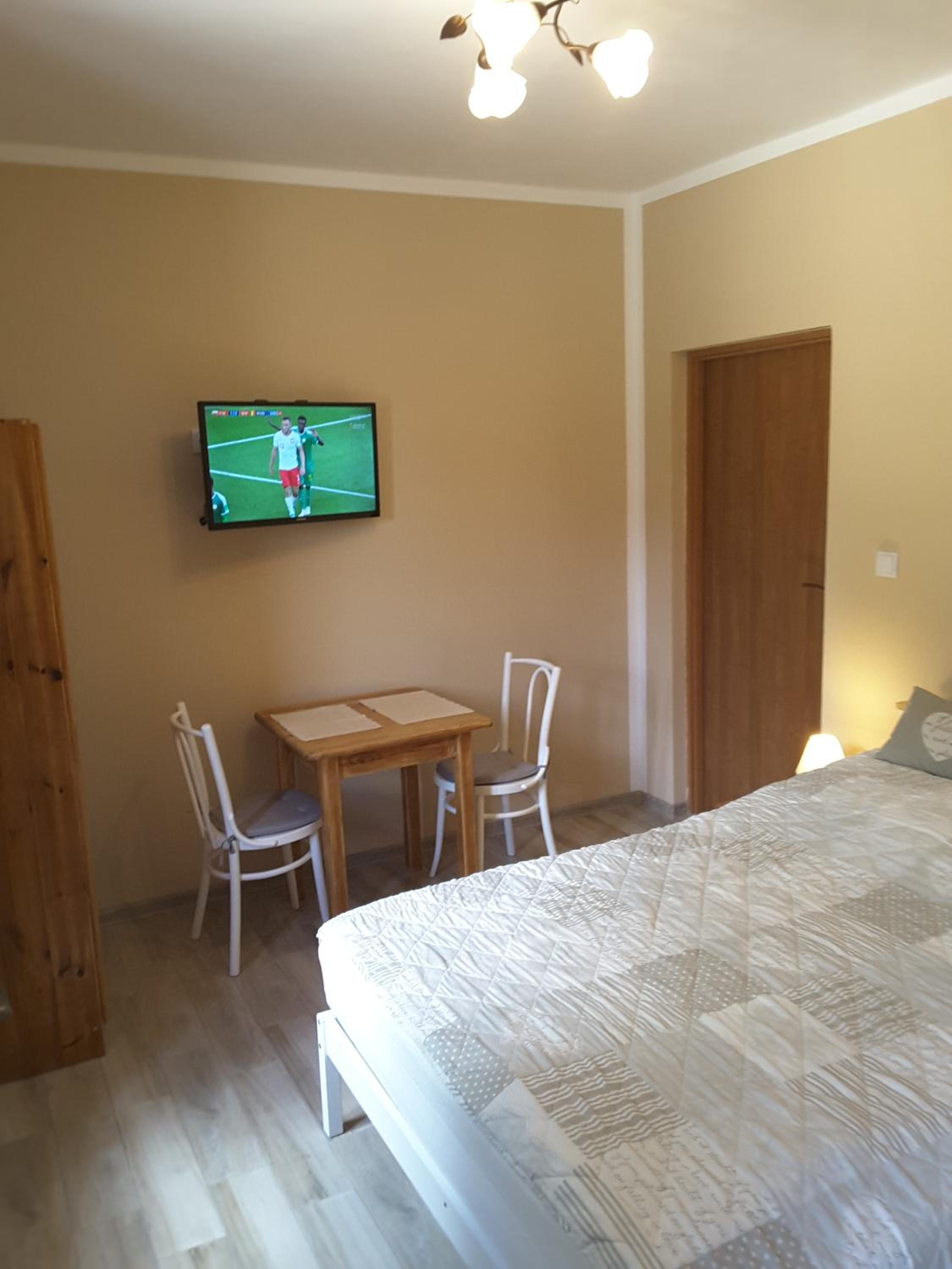 Double Room with Private Bathroom photo 1