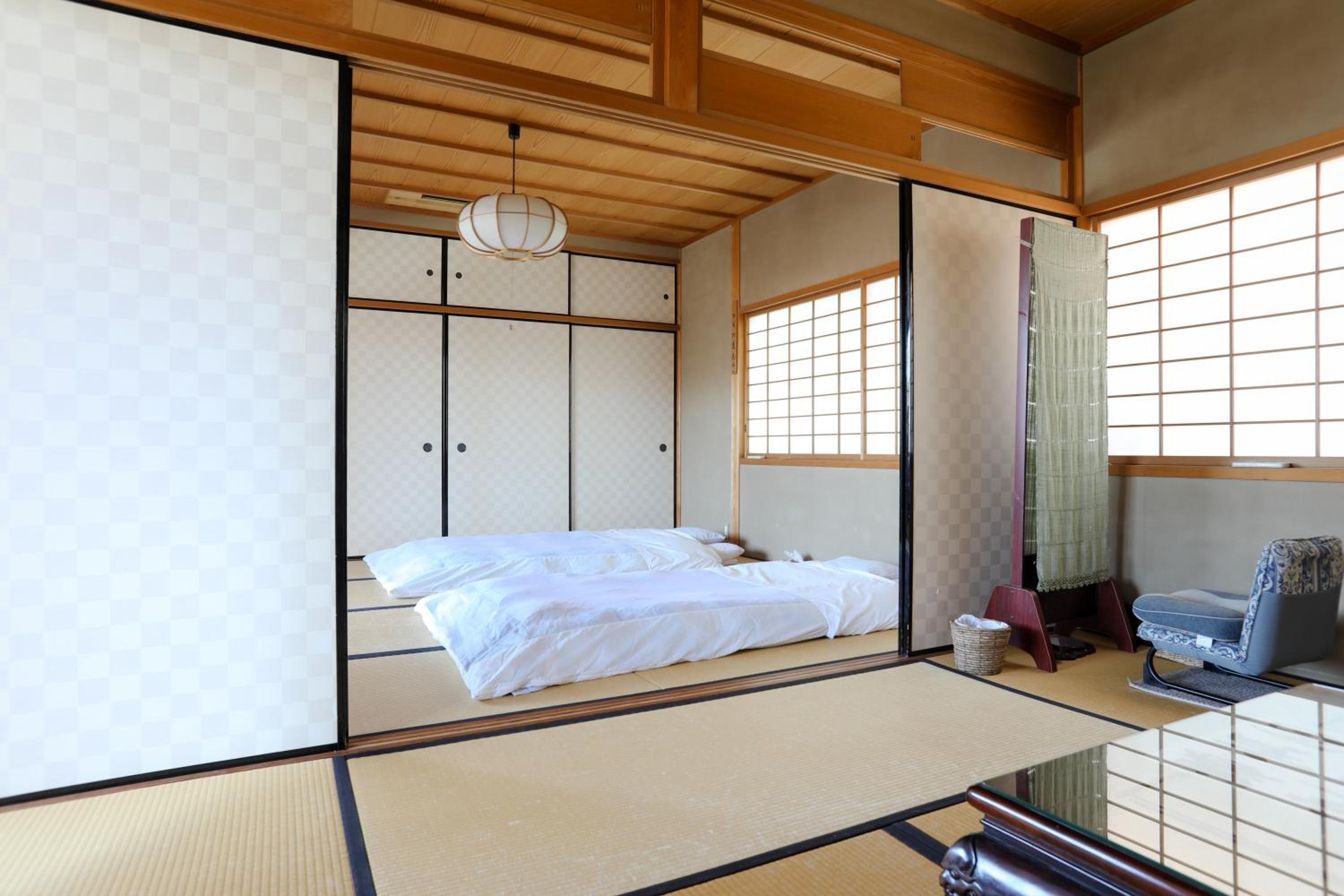 Family Room with Private Bathroom - Photo 19