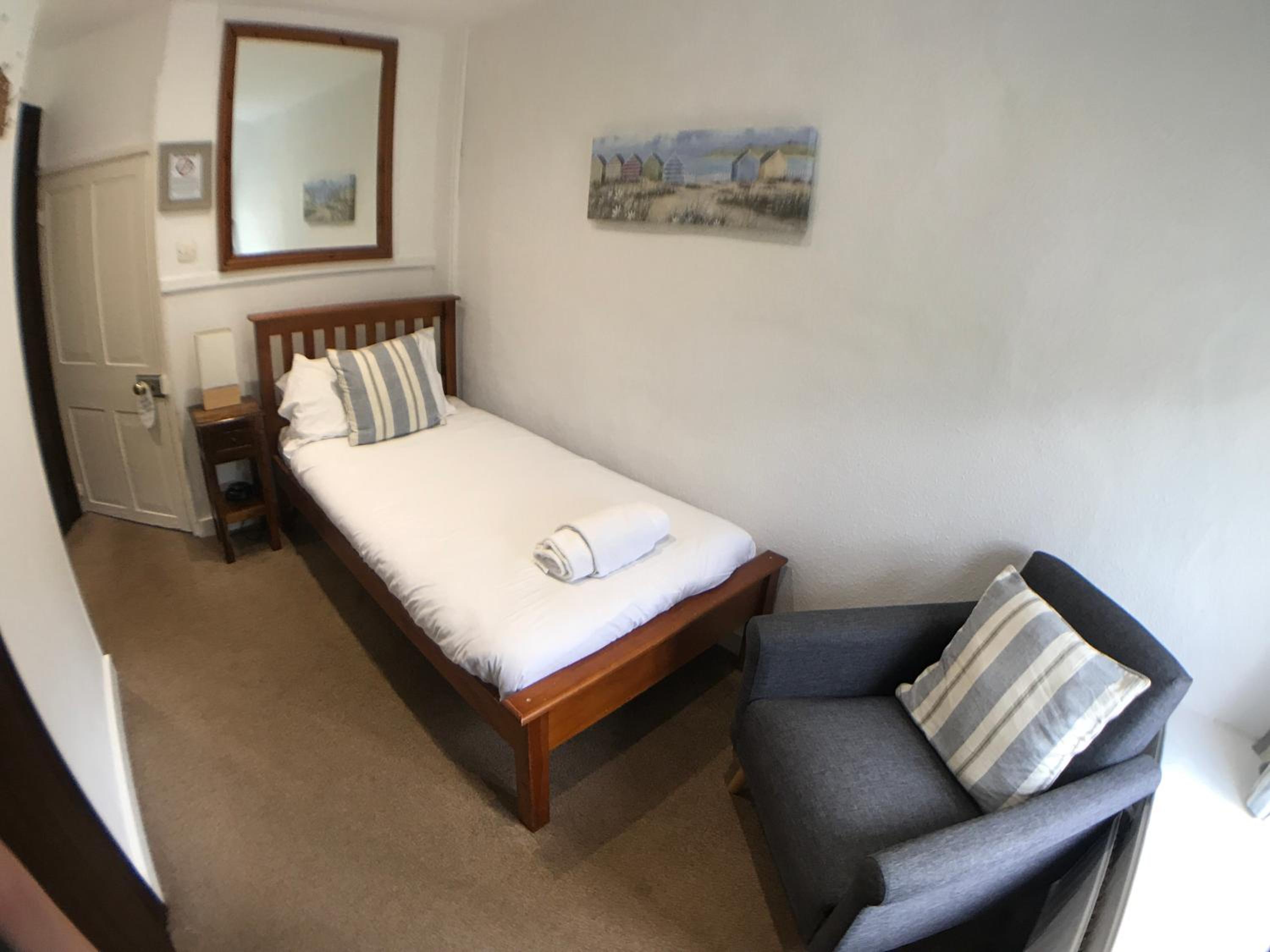 Single Room photo 1