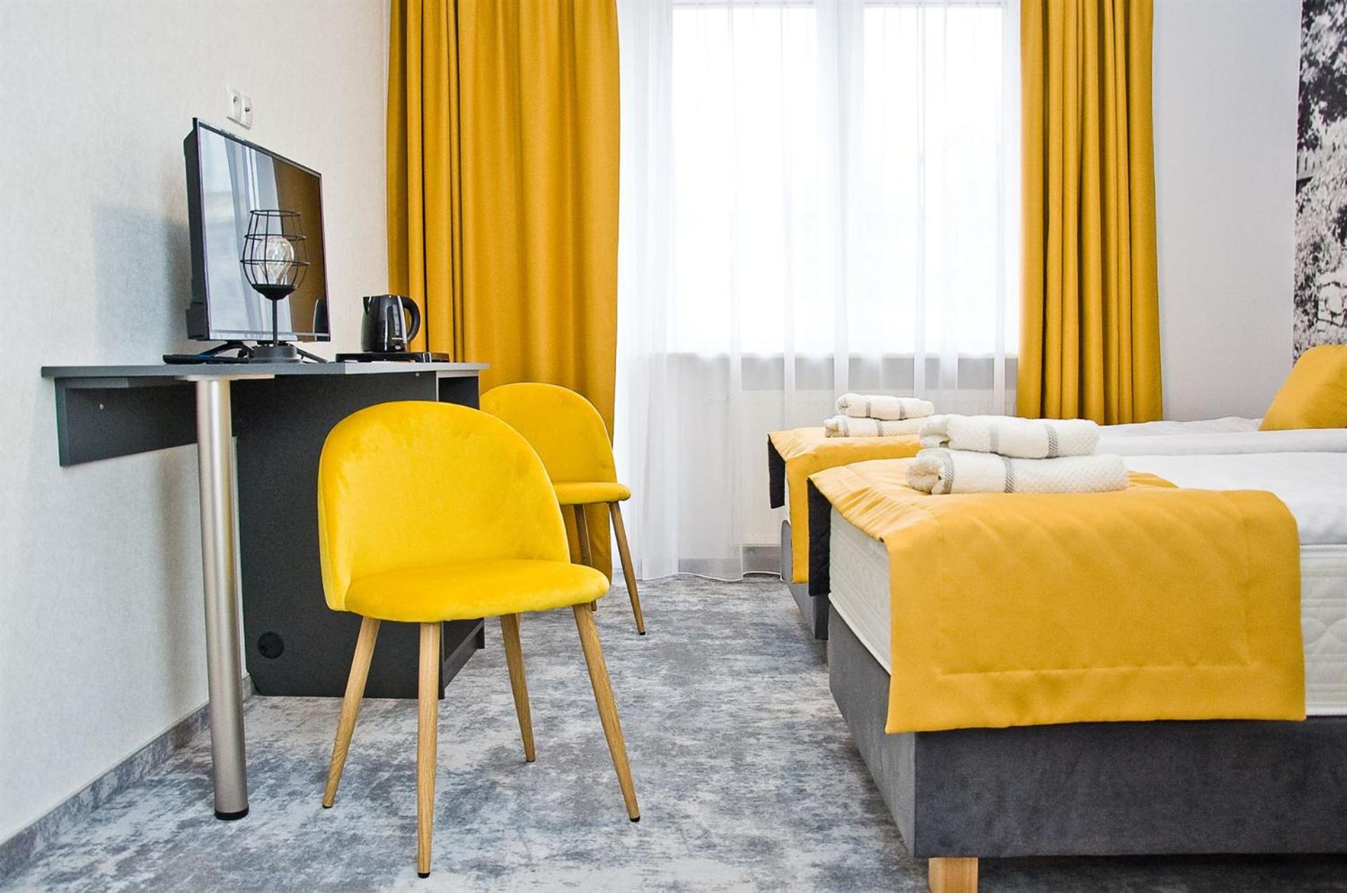 Standard Twin Room