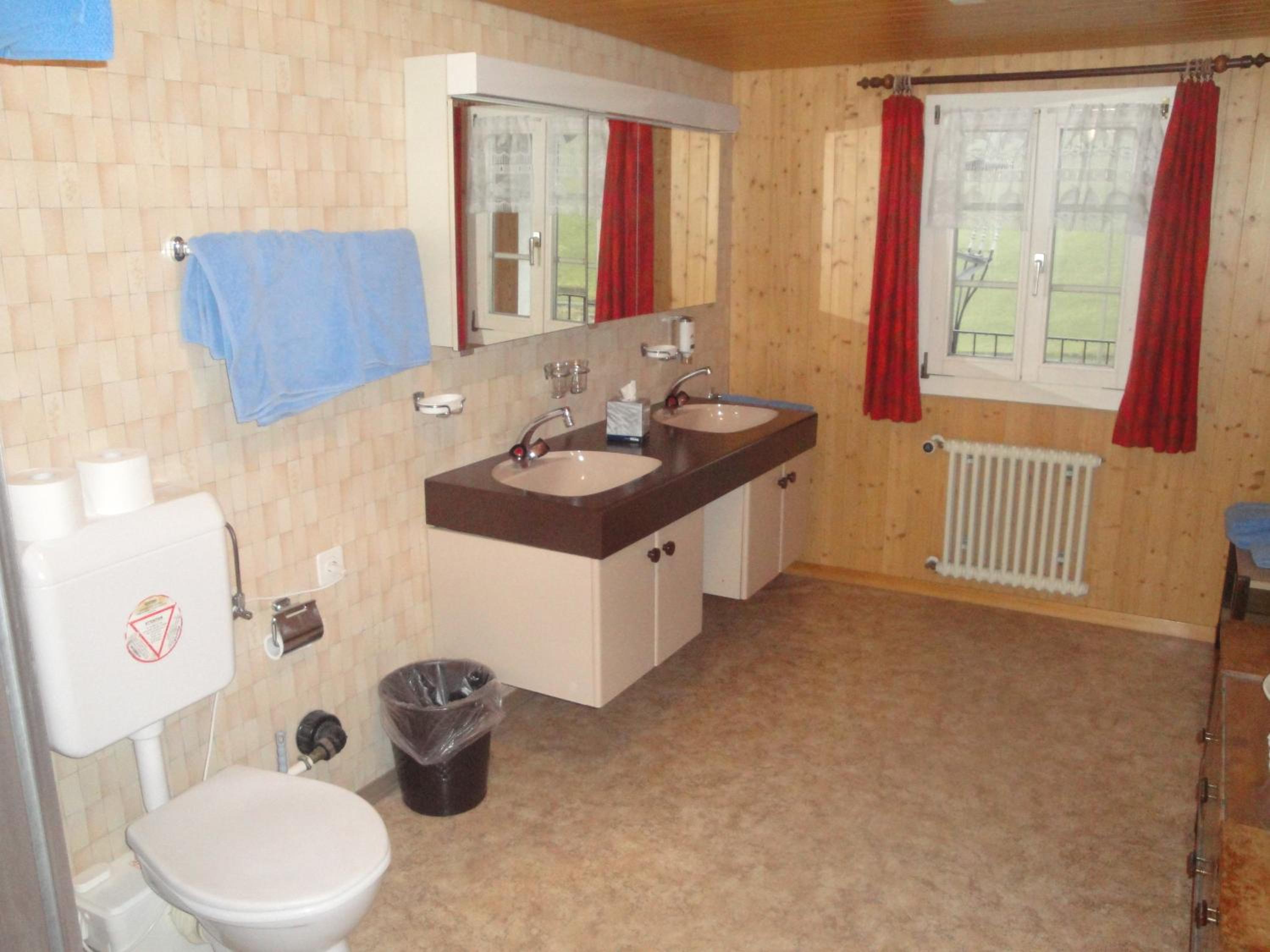Family Room (2 Adults + 2 Children) photo 2