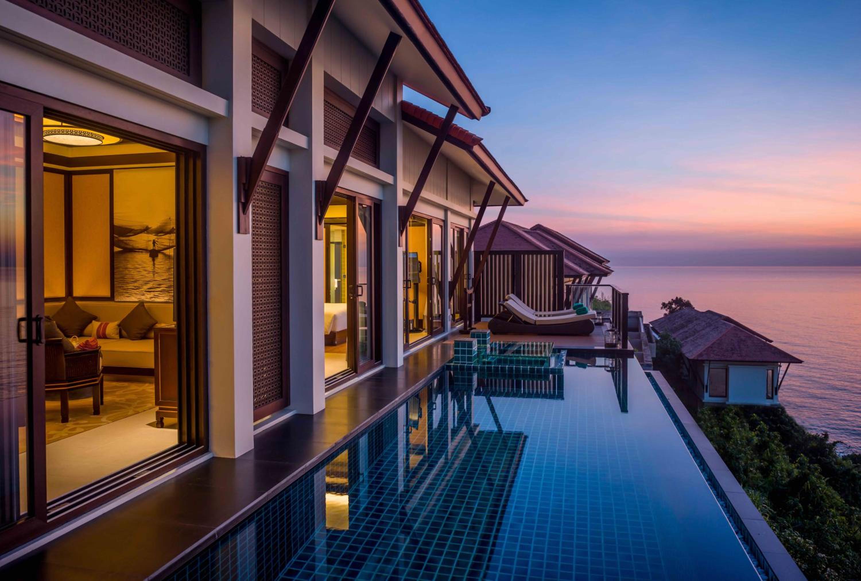 One-Bedroom Hillside Pool Villa with Ocean View - Photo 4