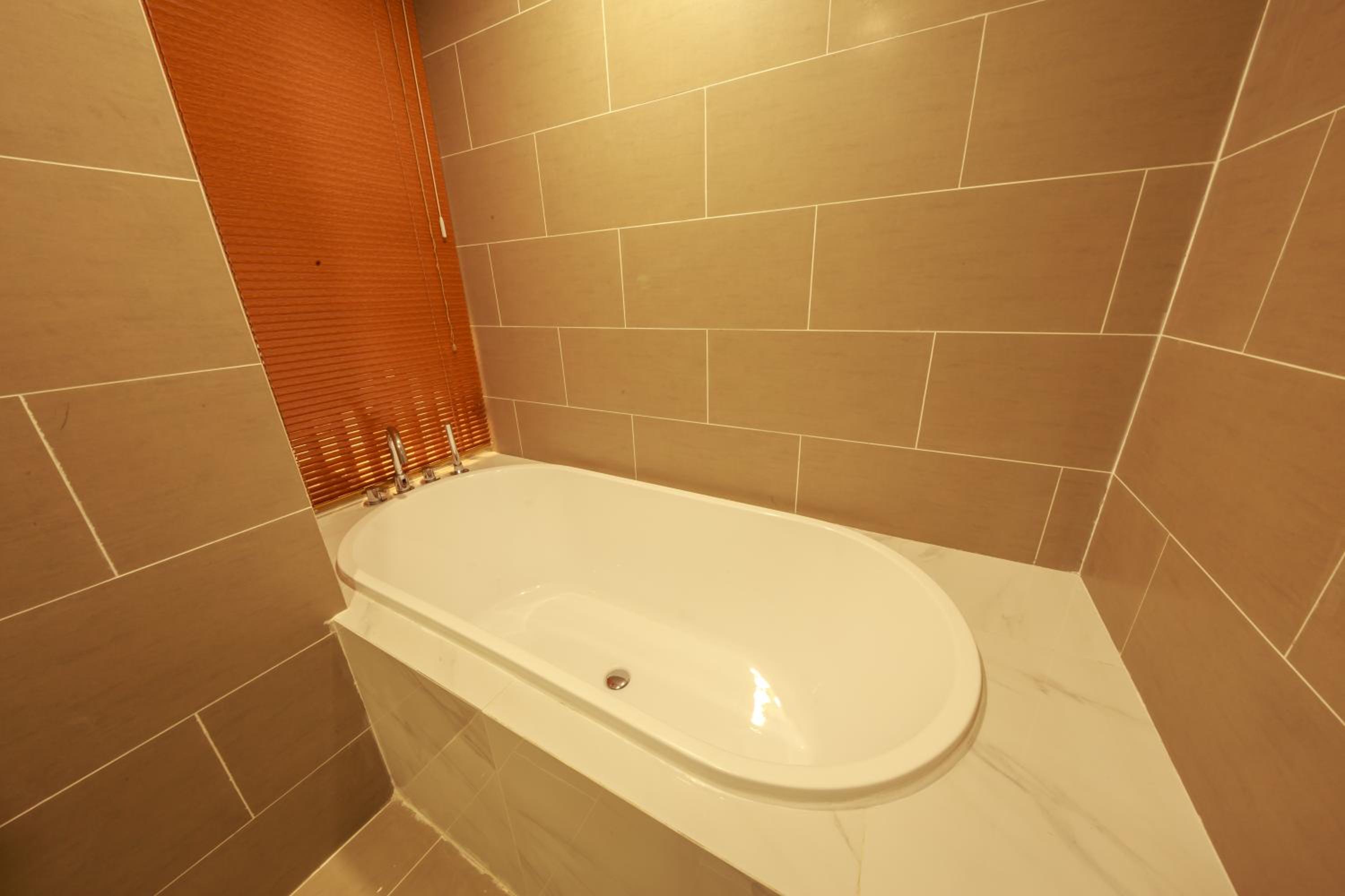 Deluxe Quadruple Room - Photo 3