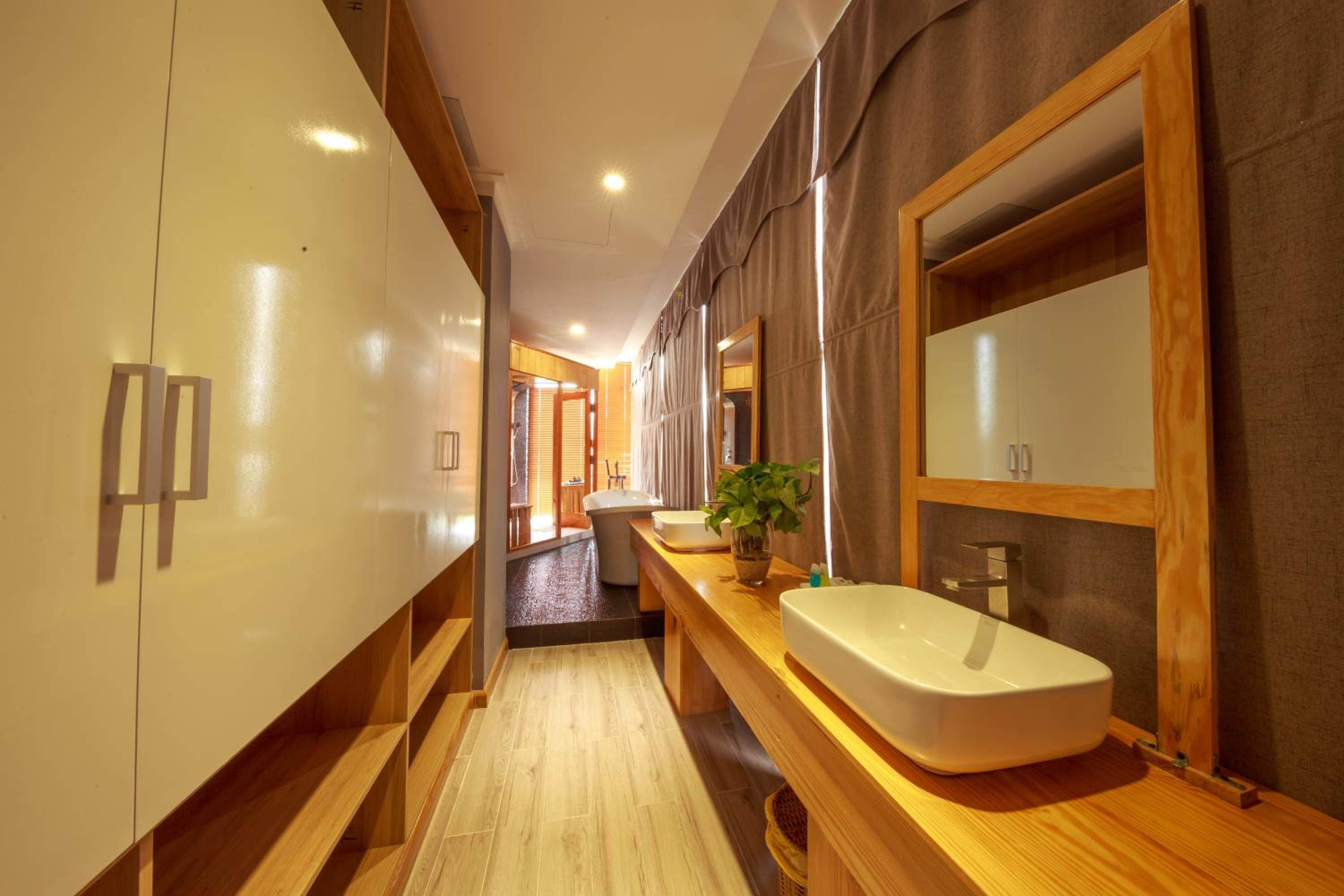 Suite with Sauna - Photo 3