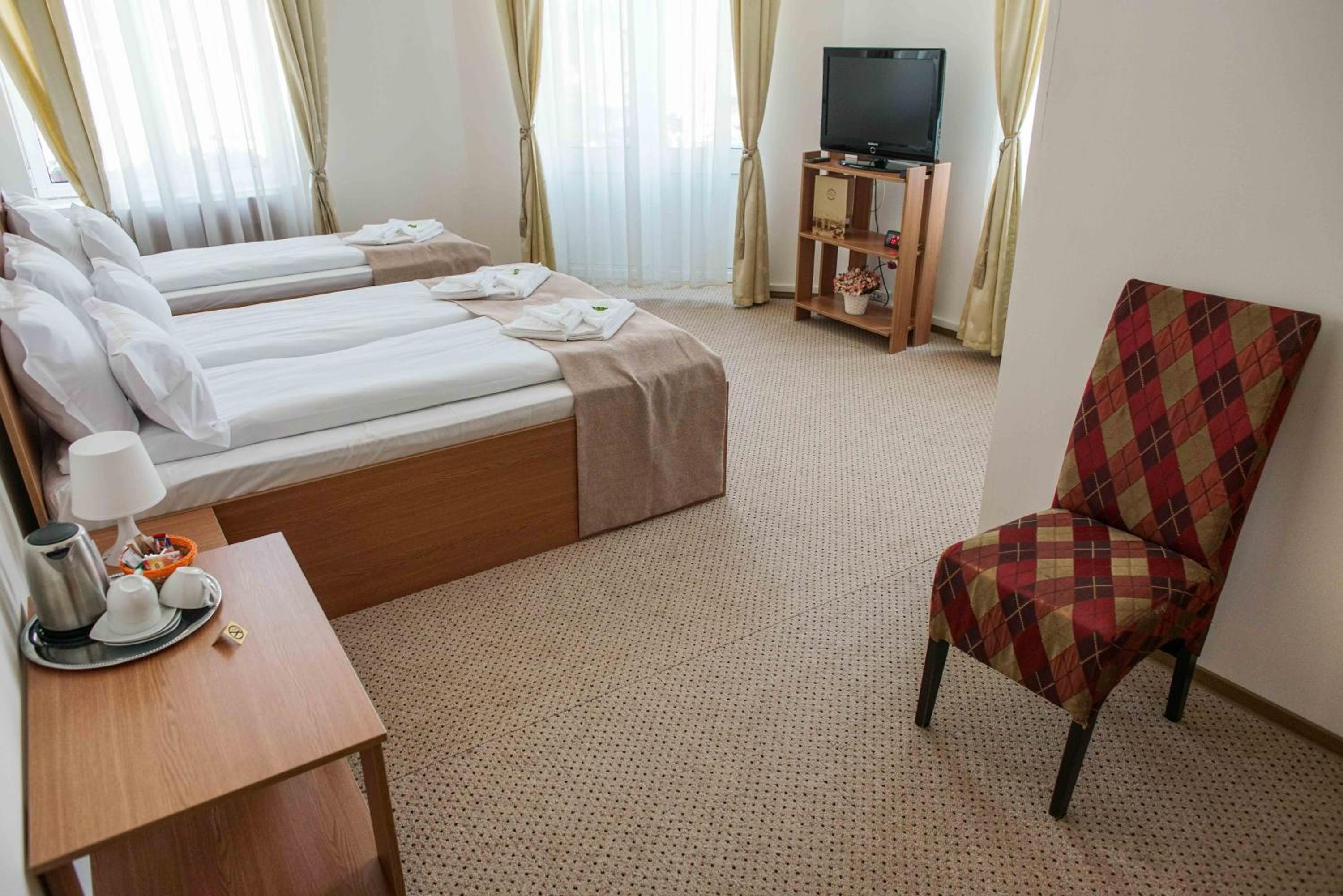 Triple Room - Photo 6