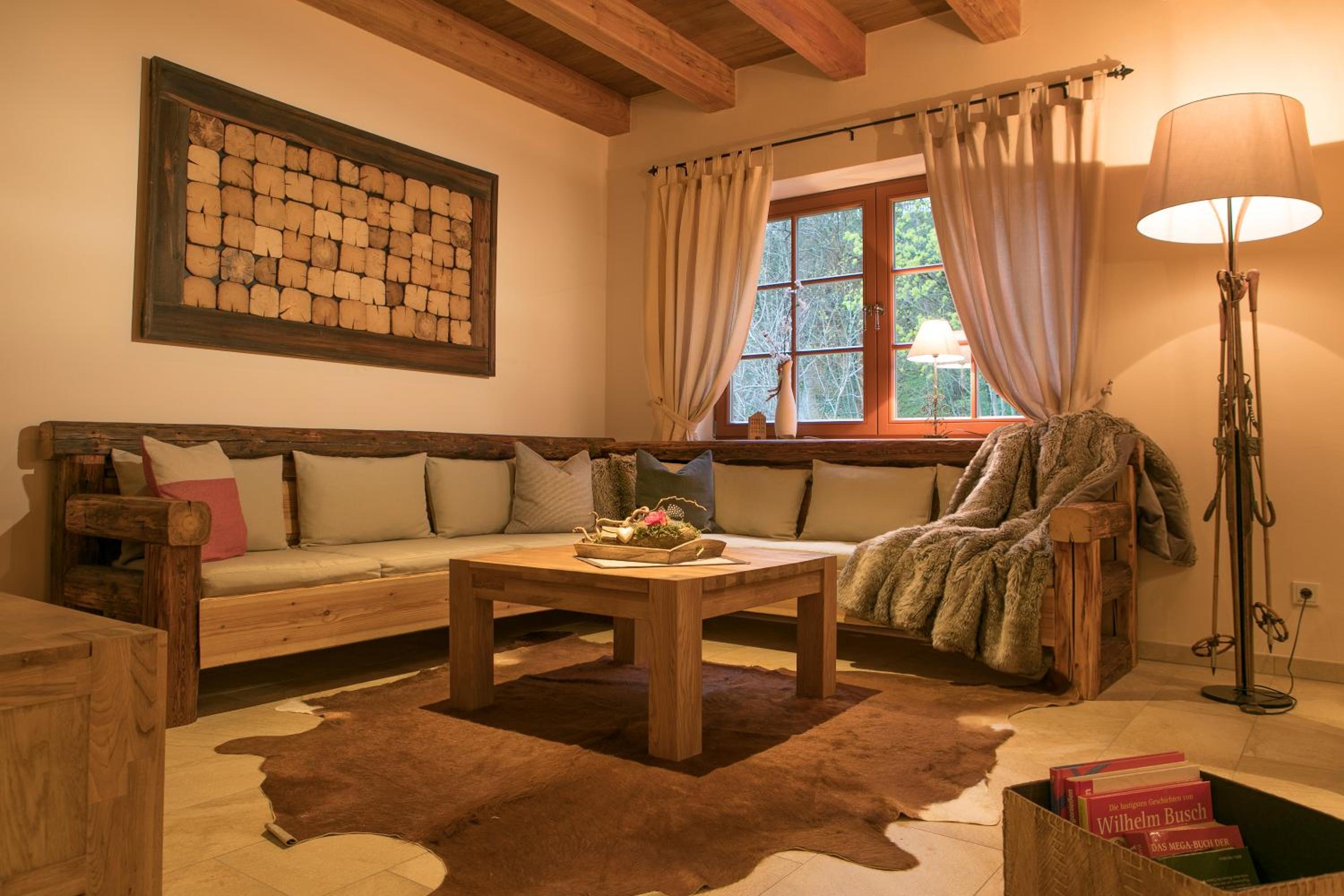 Four-Bedroom Chalet with 2 Terraces and River View photo 1