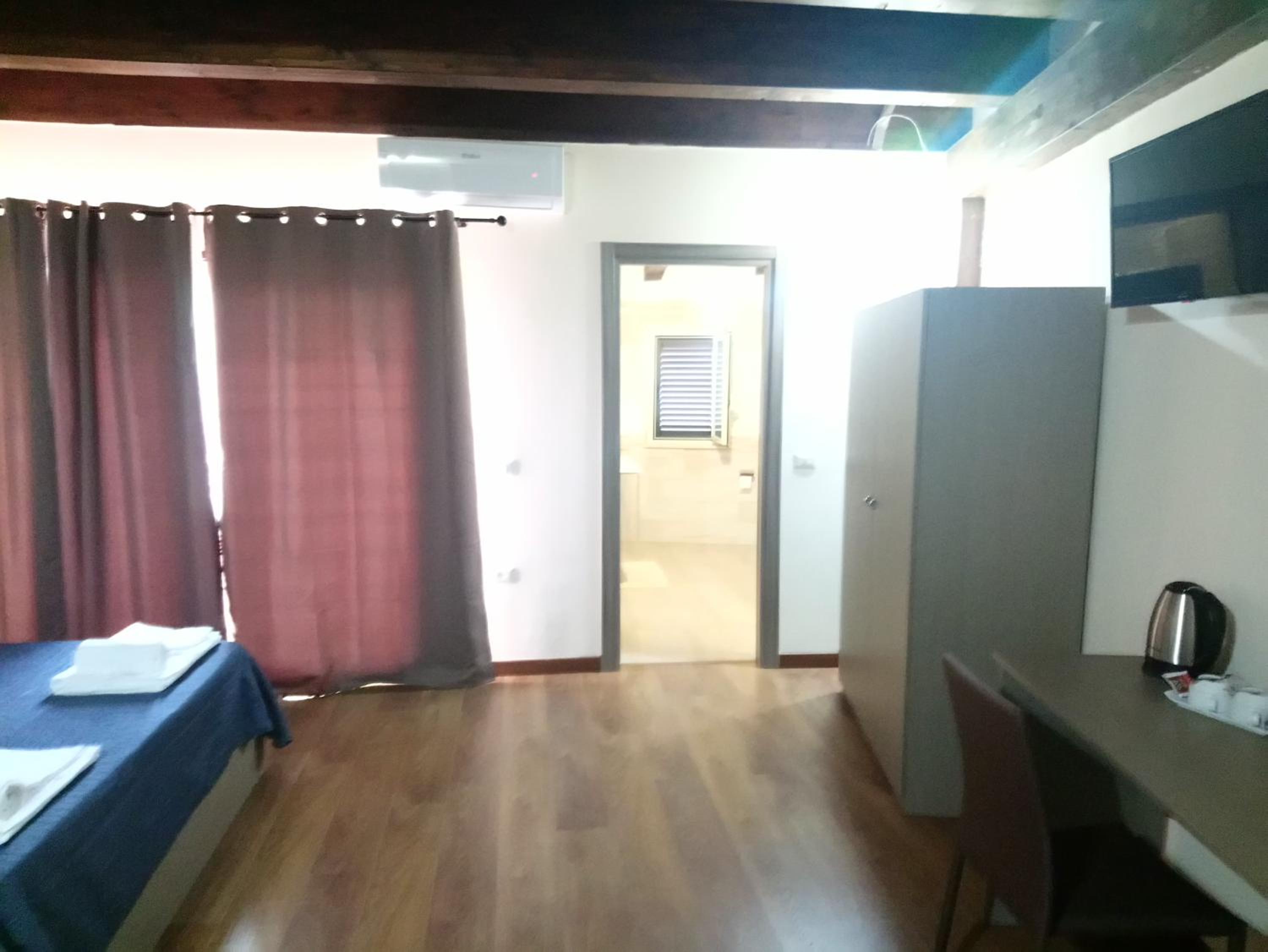 Triple Room with Terrace photo 1