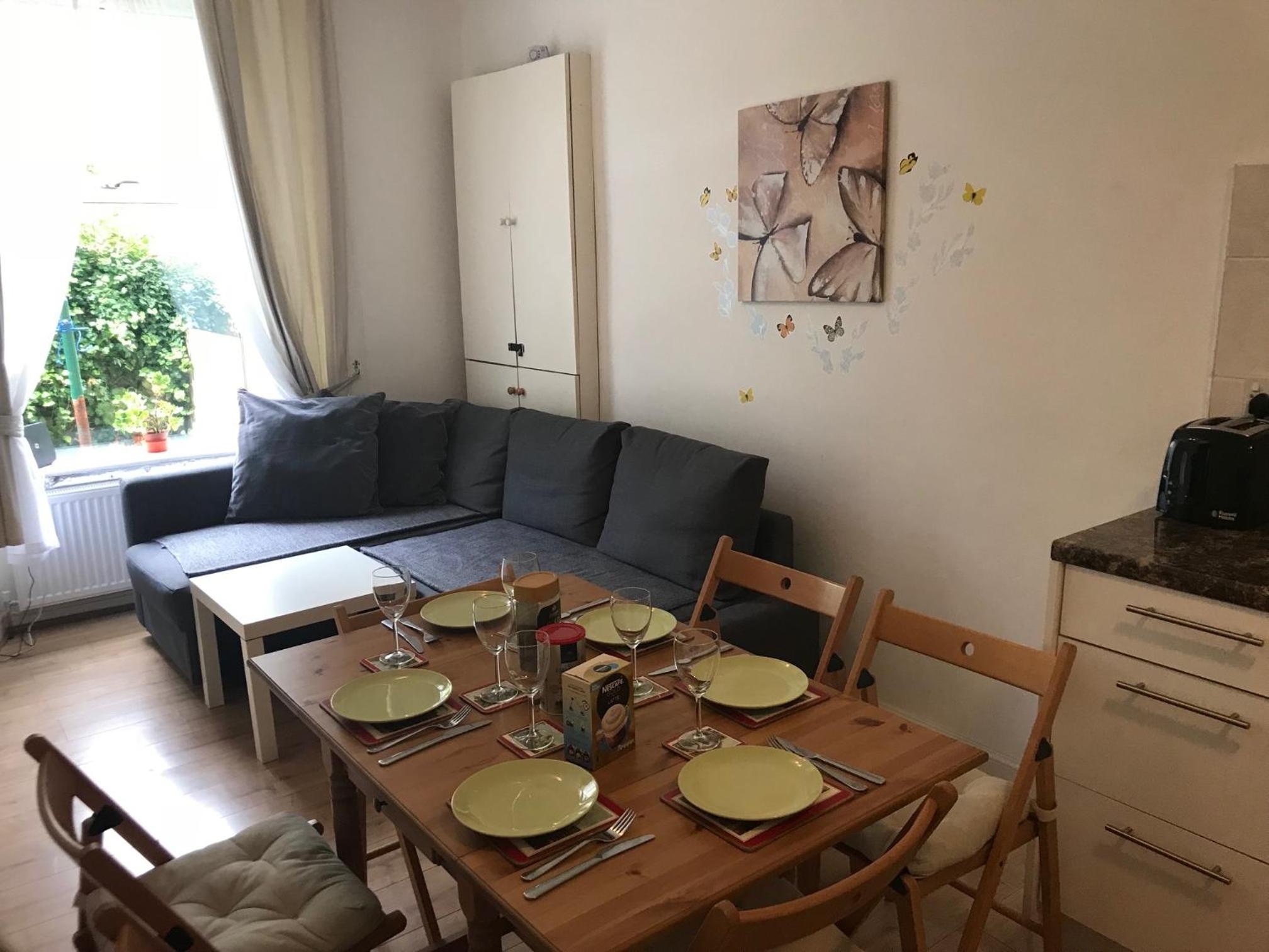 Apartment with Garden View thumbnail 6
