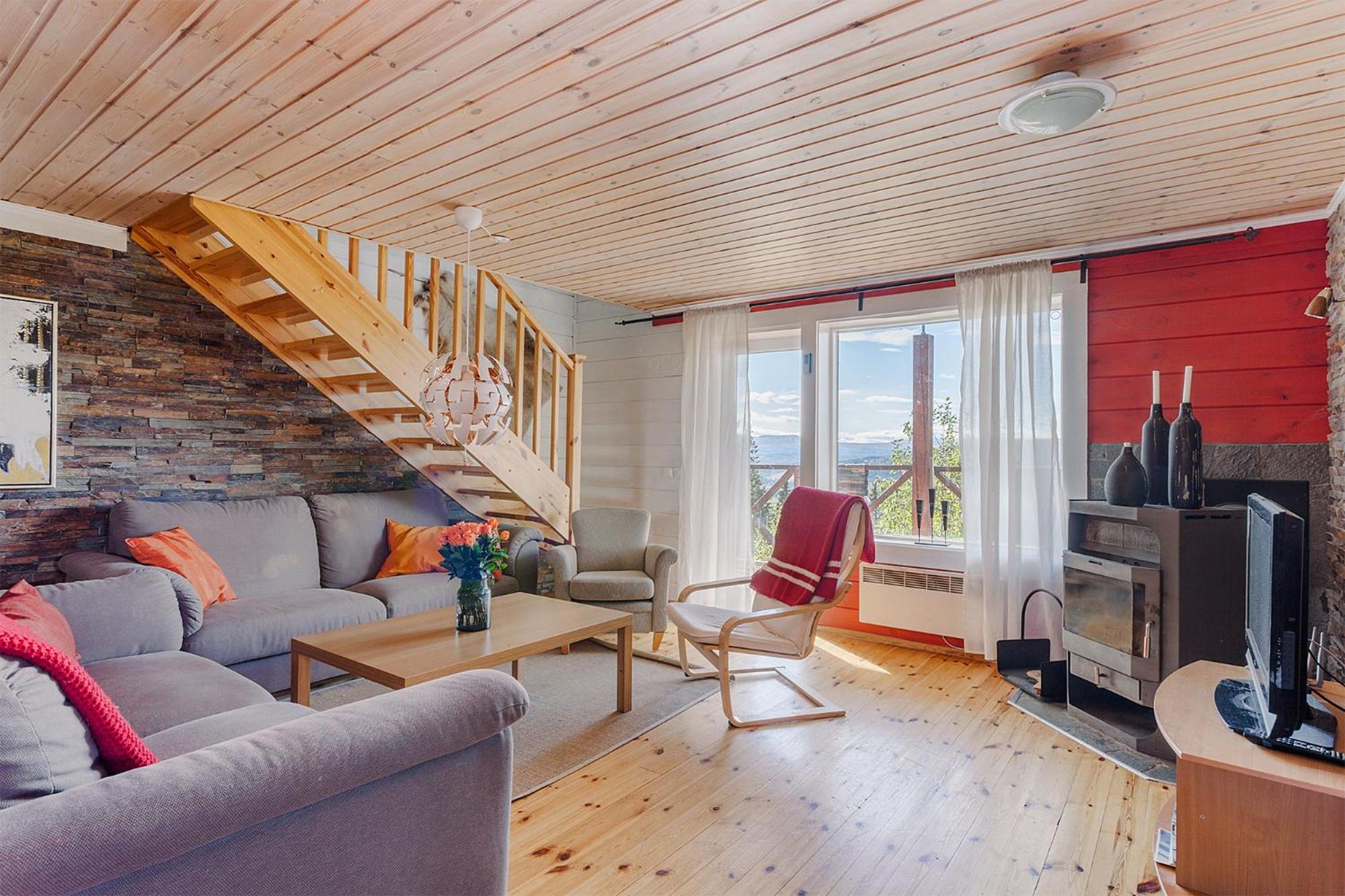 Apartment with Mountain View photo 1