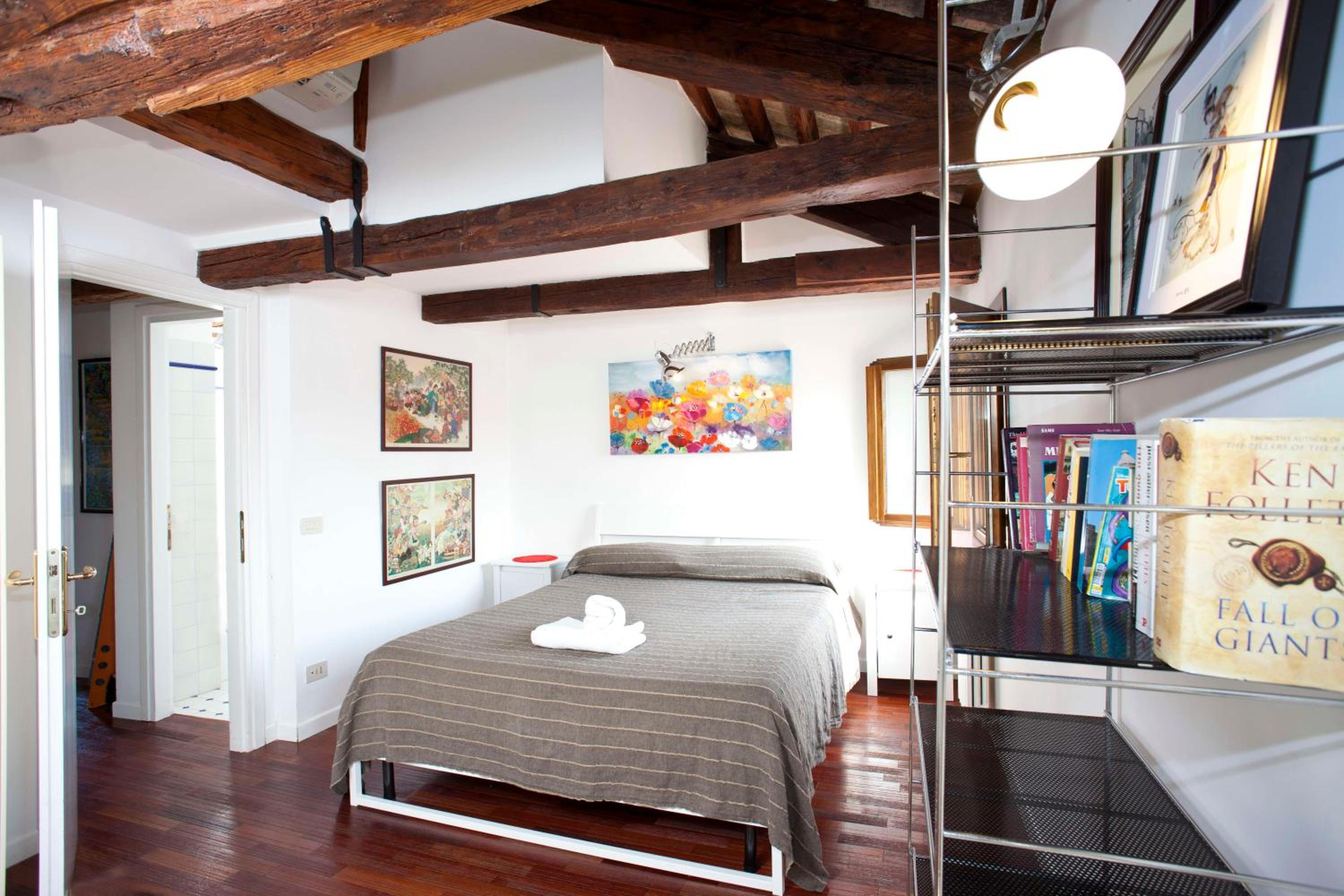Penthouse Apartment photo 2