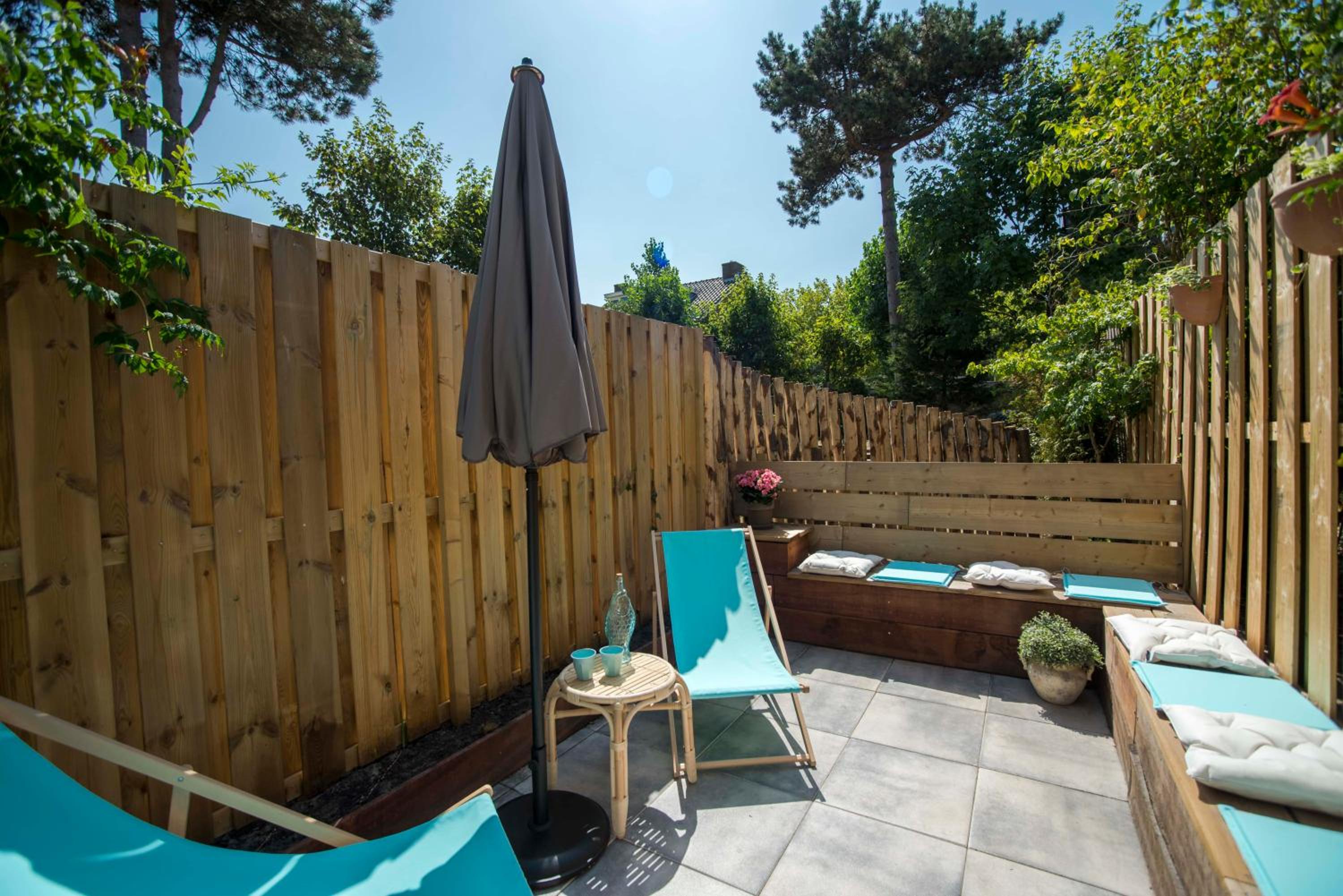 Apartment with Garden View - Photo 3