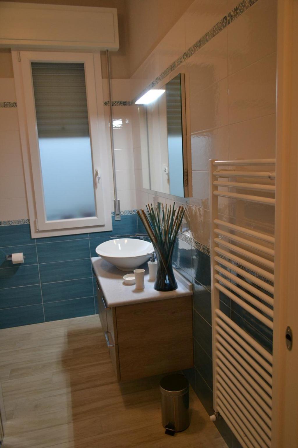 Double or Twin Room with Private External Bathroom photo 2