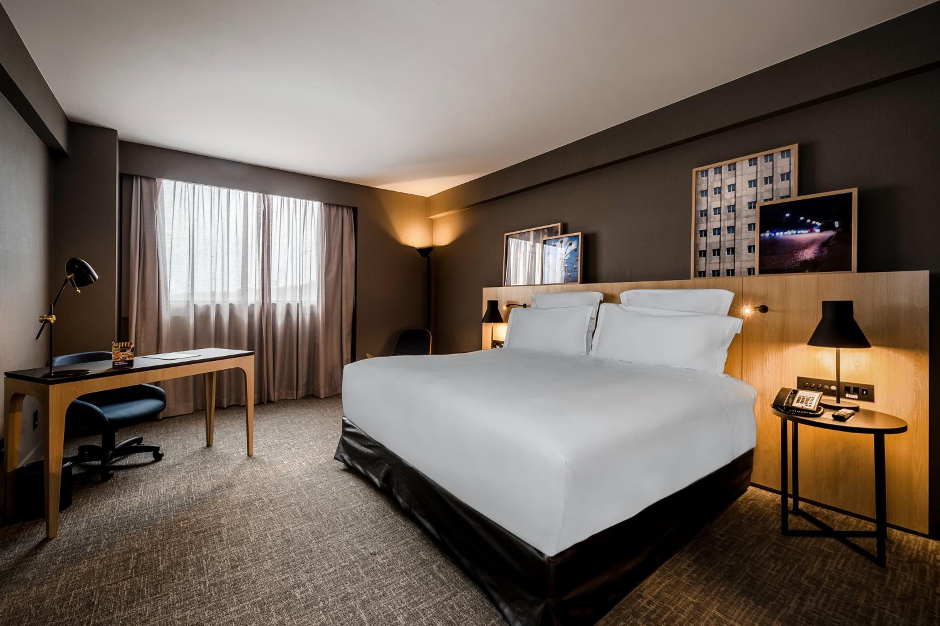 Executive King Room with Executive Lounge Access