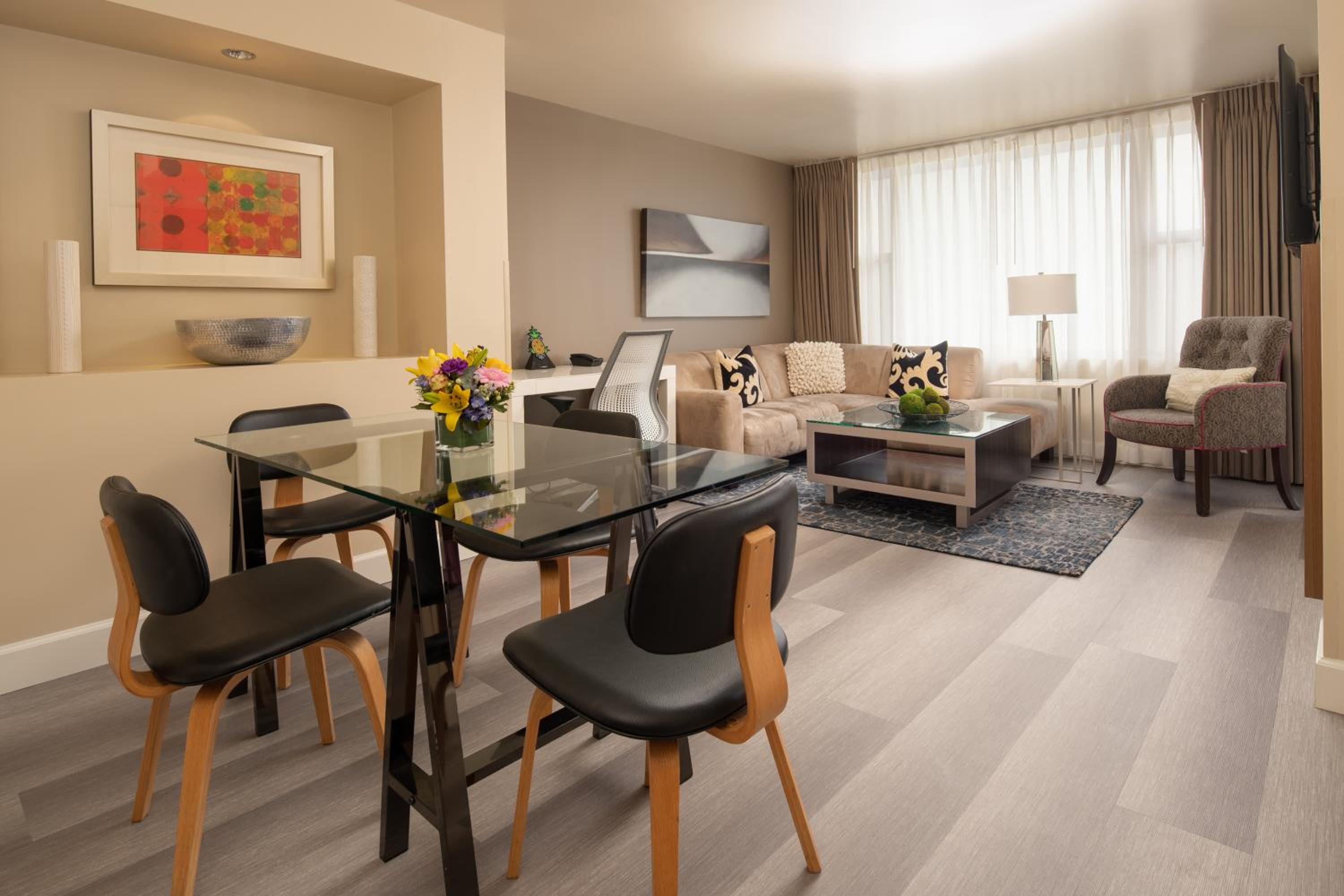 Metro View King Suite
