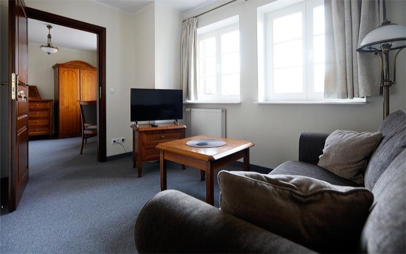 One-Bedroom Apartment - Photo 1