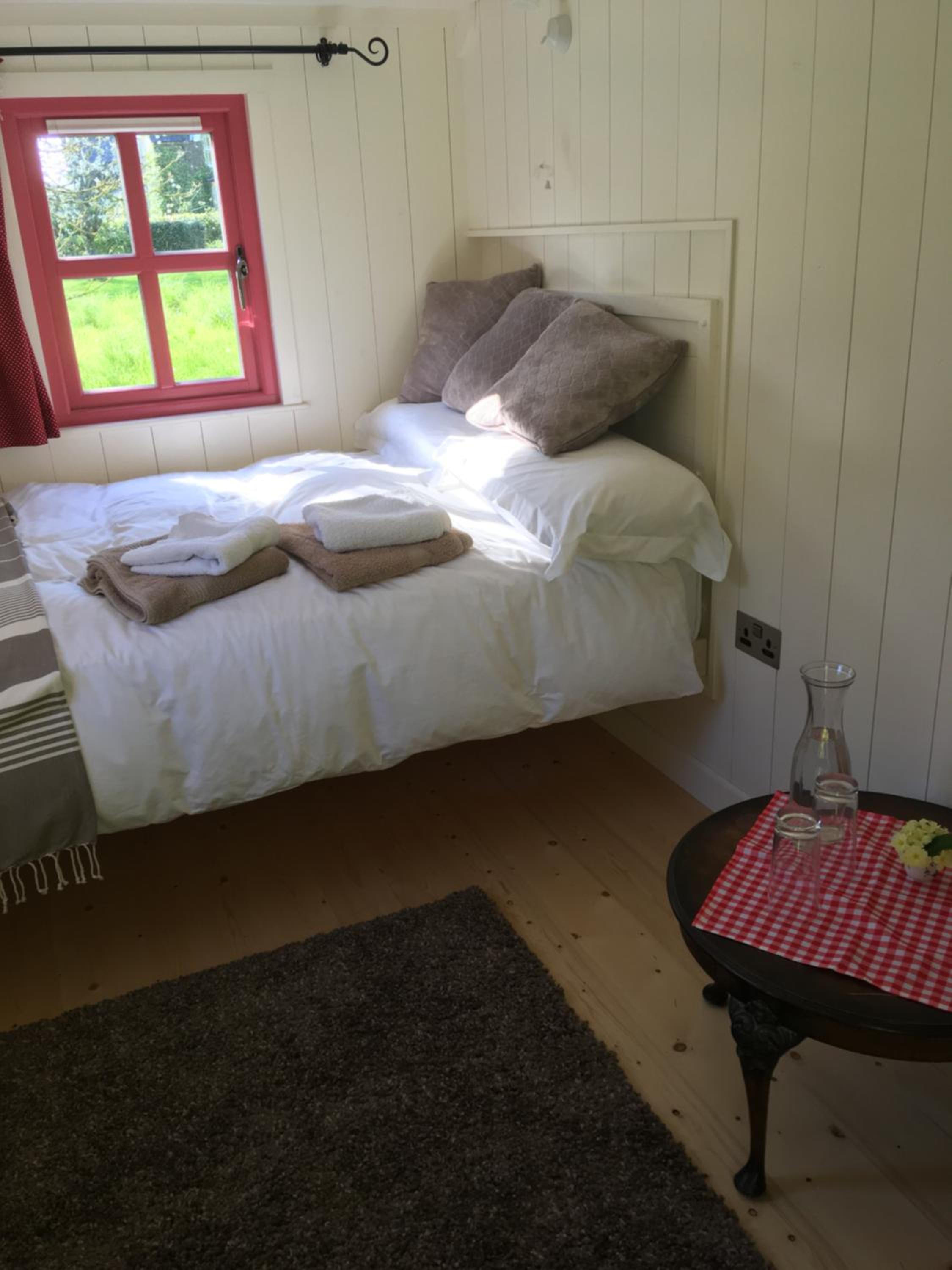 Budget Double Room - Photo 1