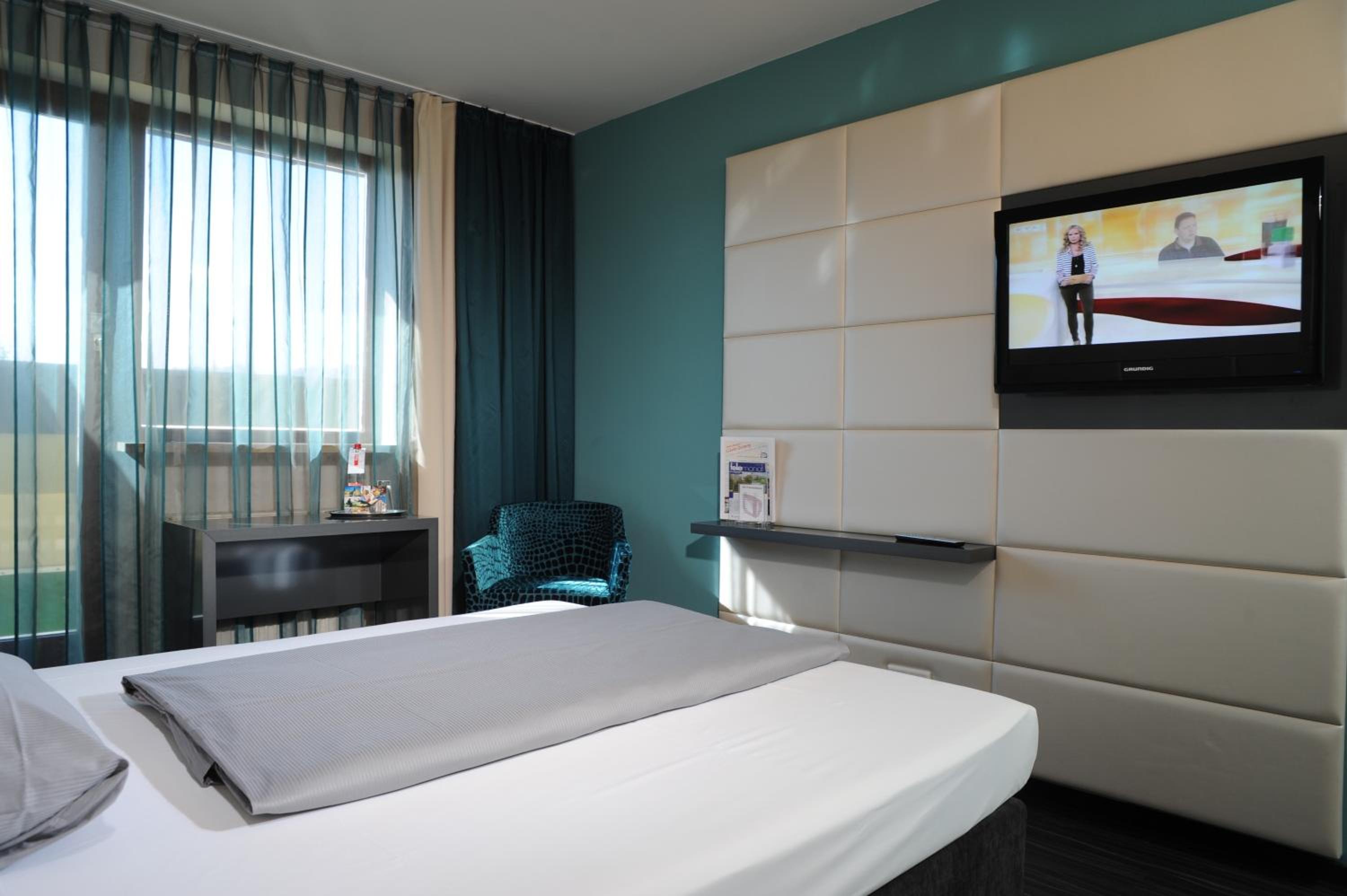 Superior room with Air conditioning or with Balcony photo 3