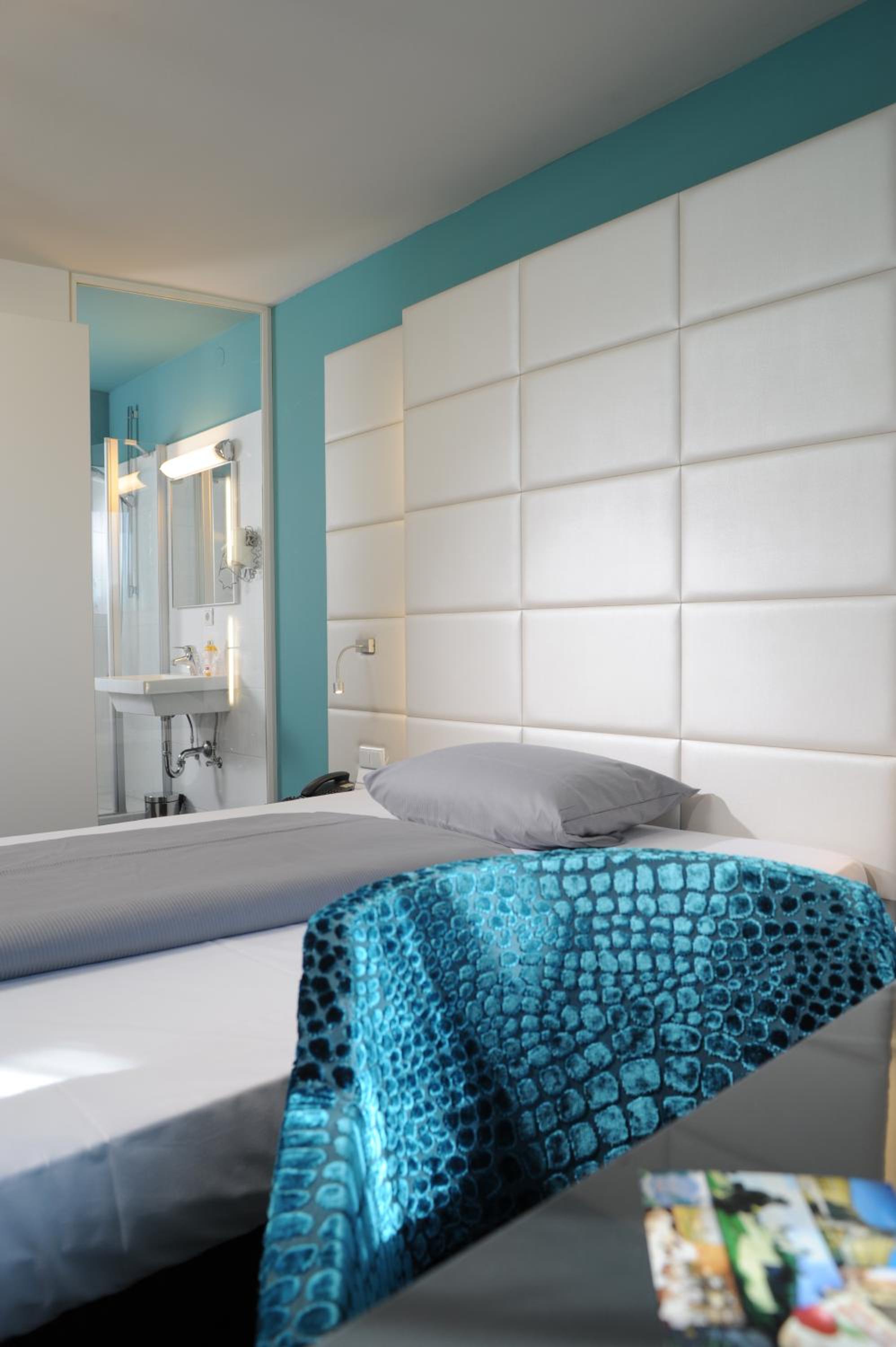 Superior room with Air conditioning or with Balcony photo 2