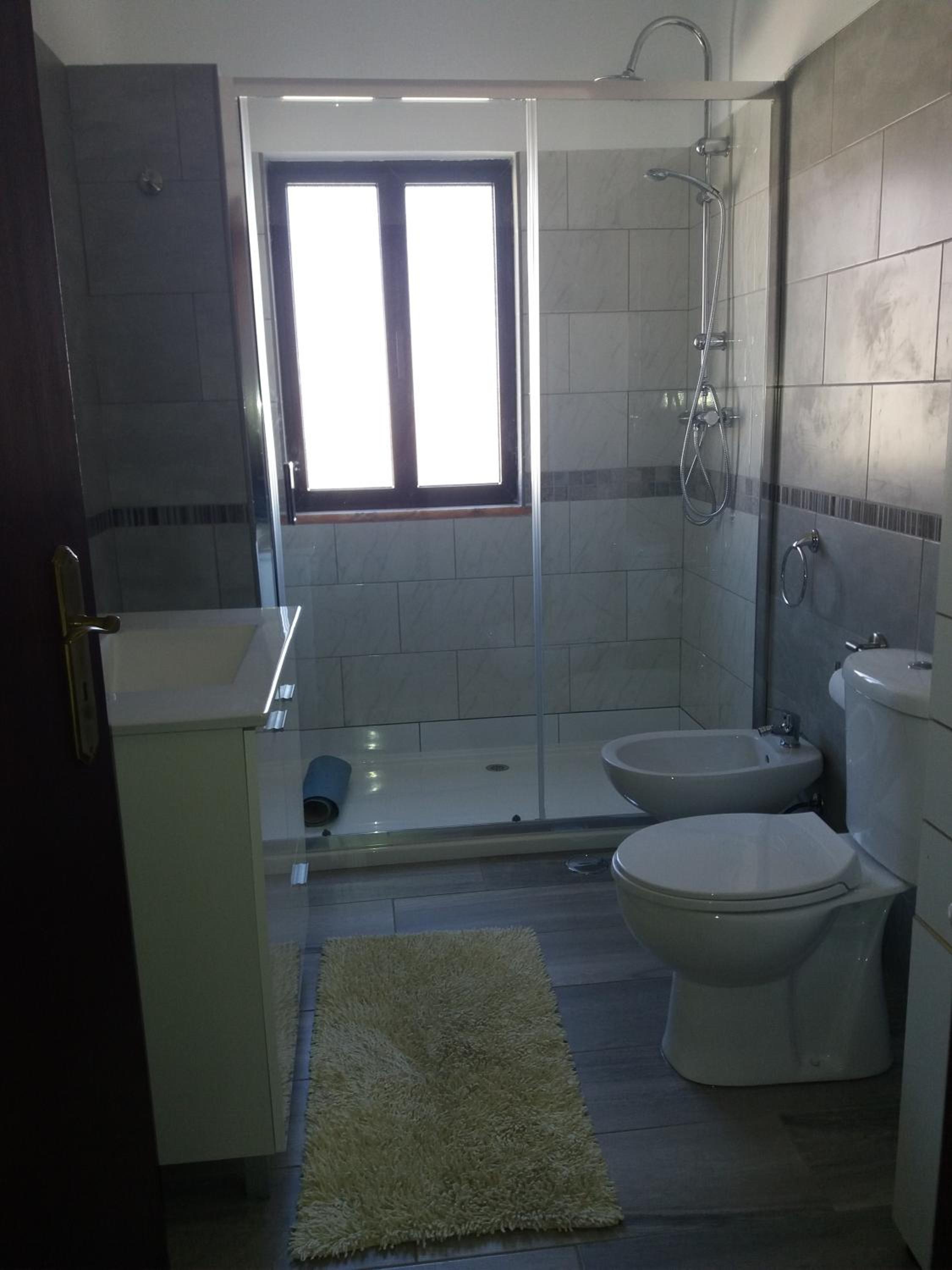 Double Room - Photo 5