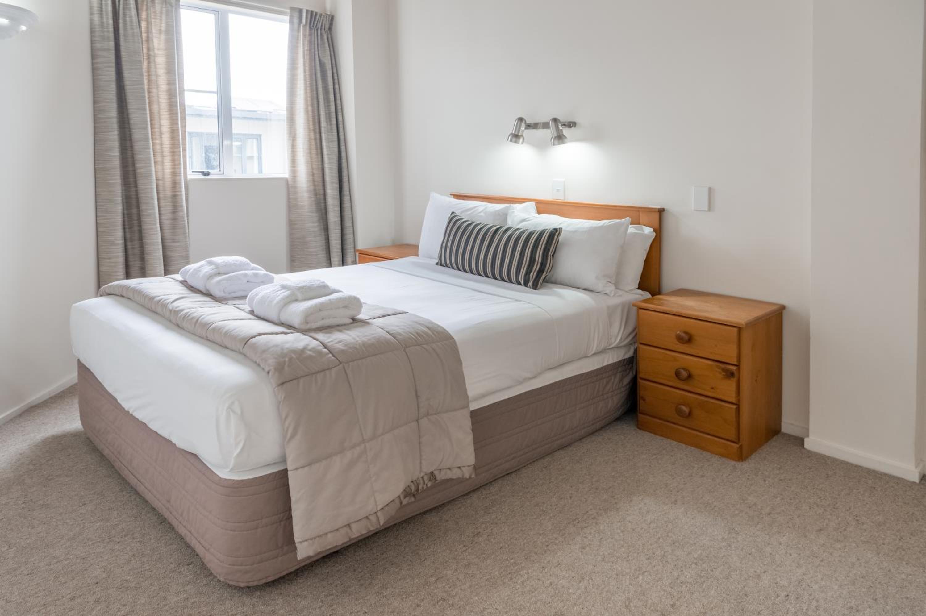 Three-Bedroom Apartment (Prepaid) - Photo 8